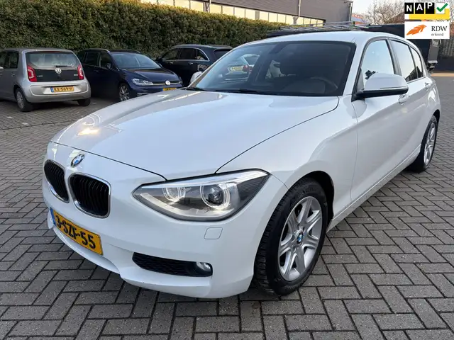 BMW 114 1-serie 114i EDE Executive / Navi / PDC / LED / Xe