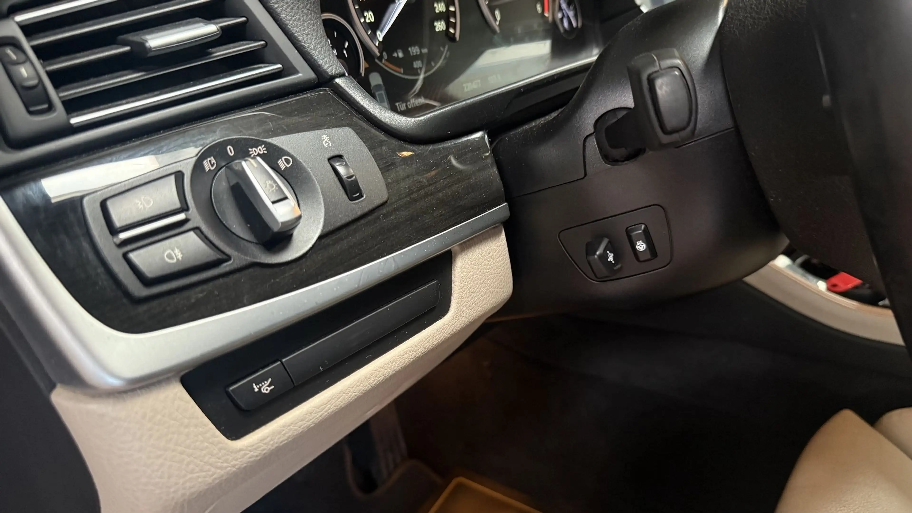 BMW 535 - 535 d Touring M-Paket — photo 12