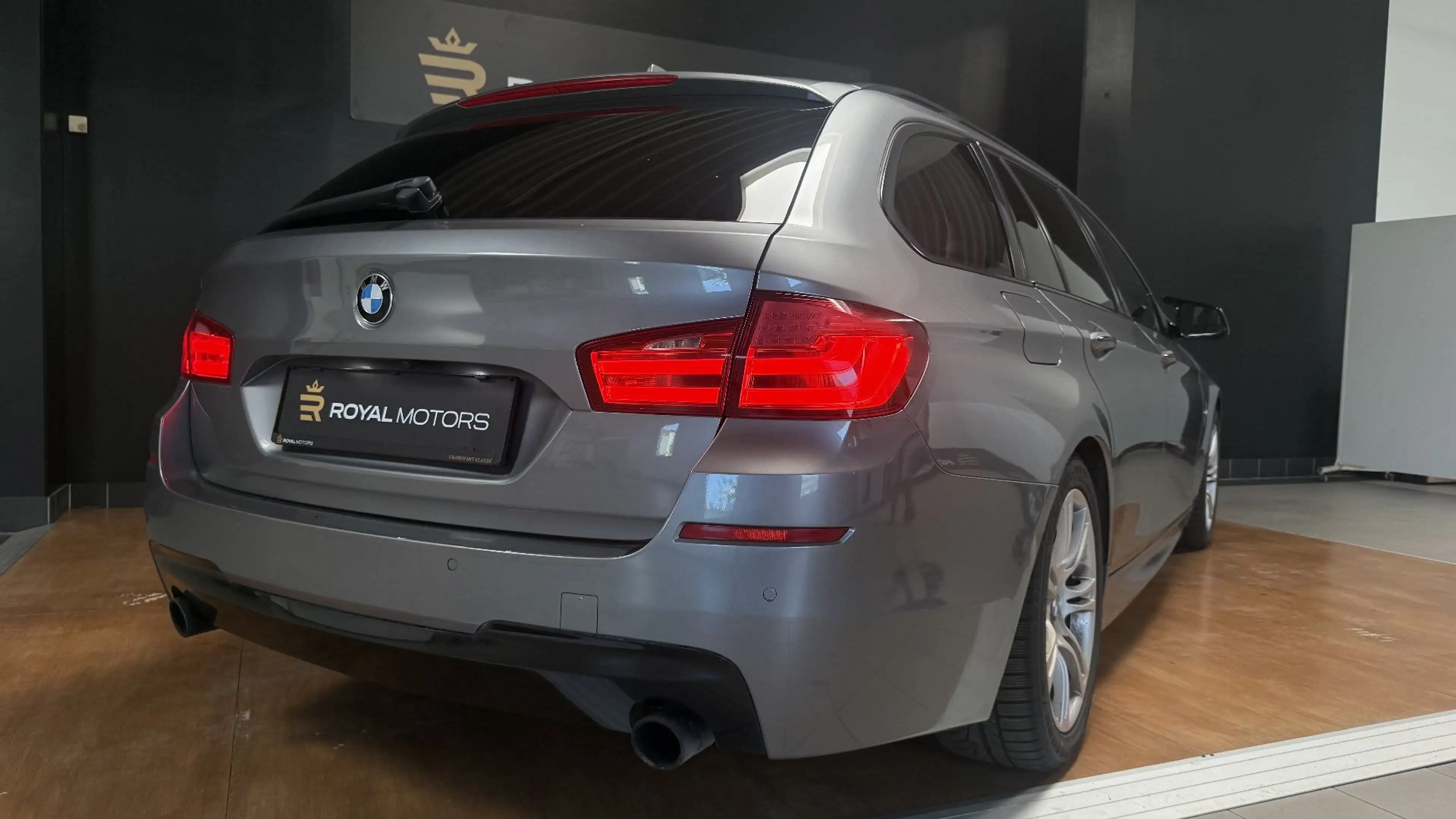 BMW 535 - 535 d Touring M-Paket — photo 4