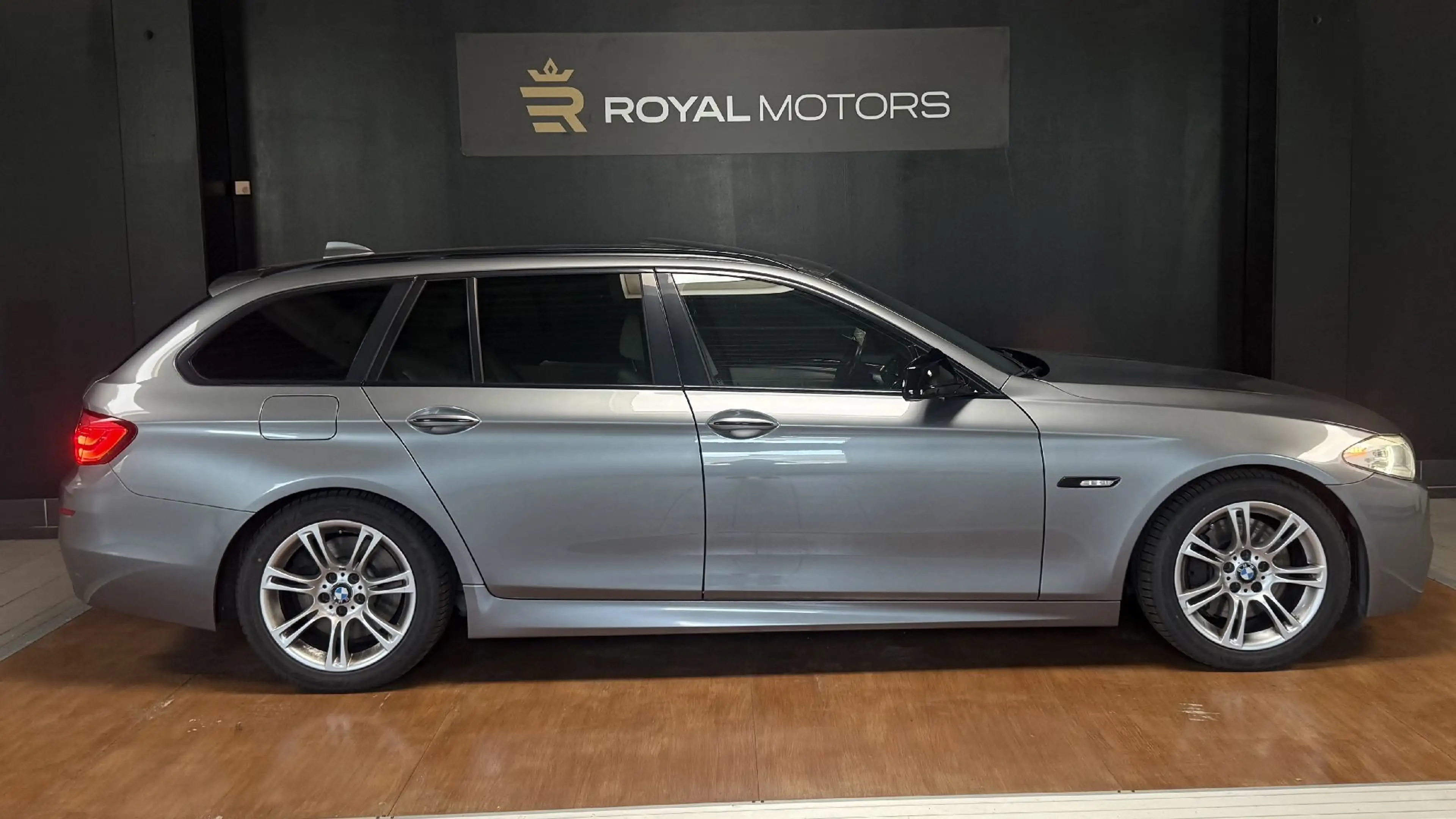 BMW 535 - 535 d Touring M-Paket — photo 3