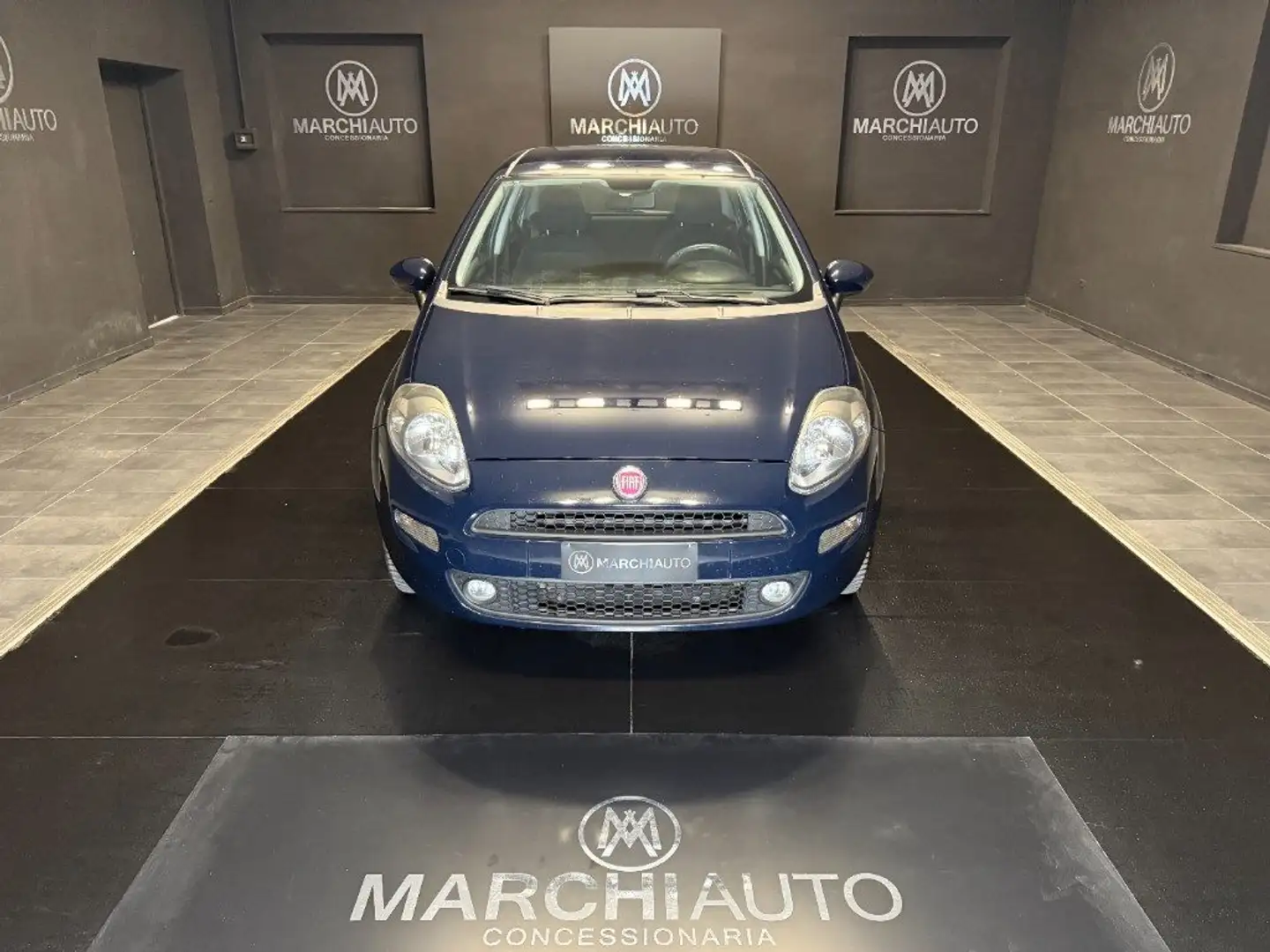 Fiat Punto 1.4 8V 5 porte Natural Power Lounge Bleu - 2
