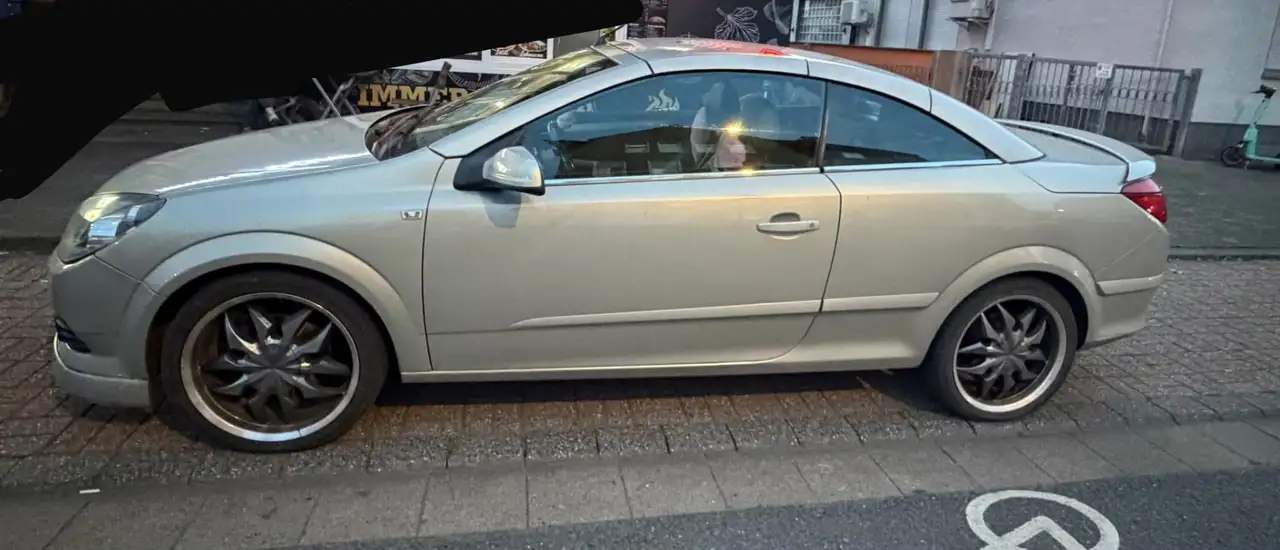 Opel Astra Cabrio 1.6i Bertone Edition, foto 6