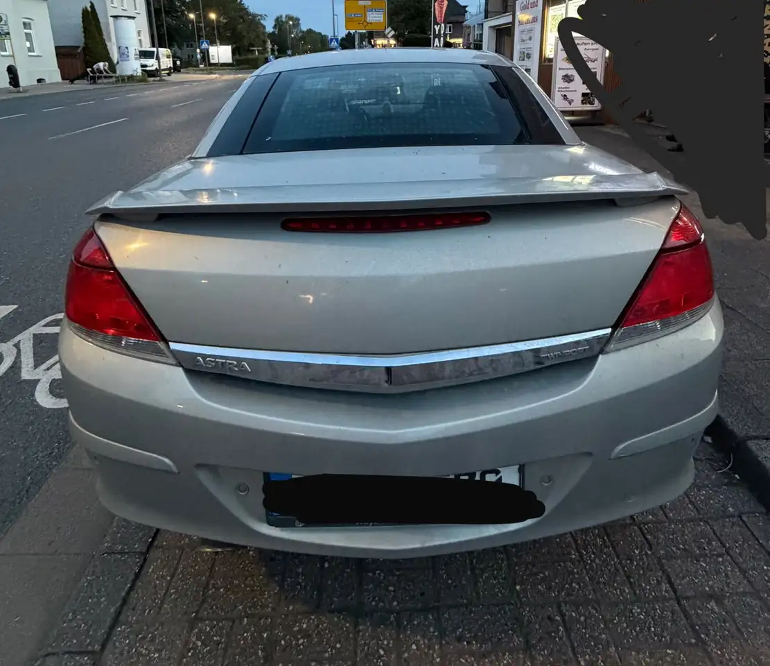Opel Astra Cabrio 1.6i Bertone Edition, foto 9