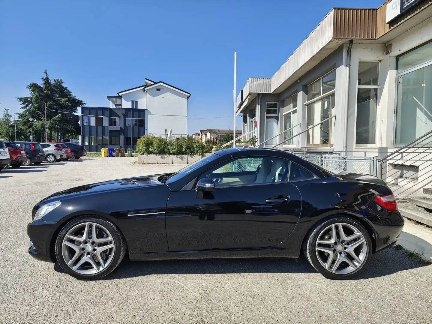 Mercedes-Benz SLK Sport SLK 200 BlueEFFICIENCY Schwarz - 2