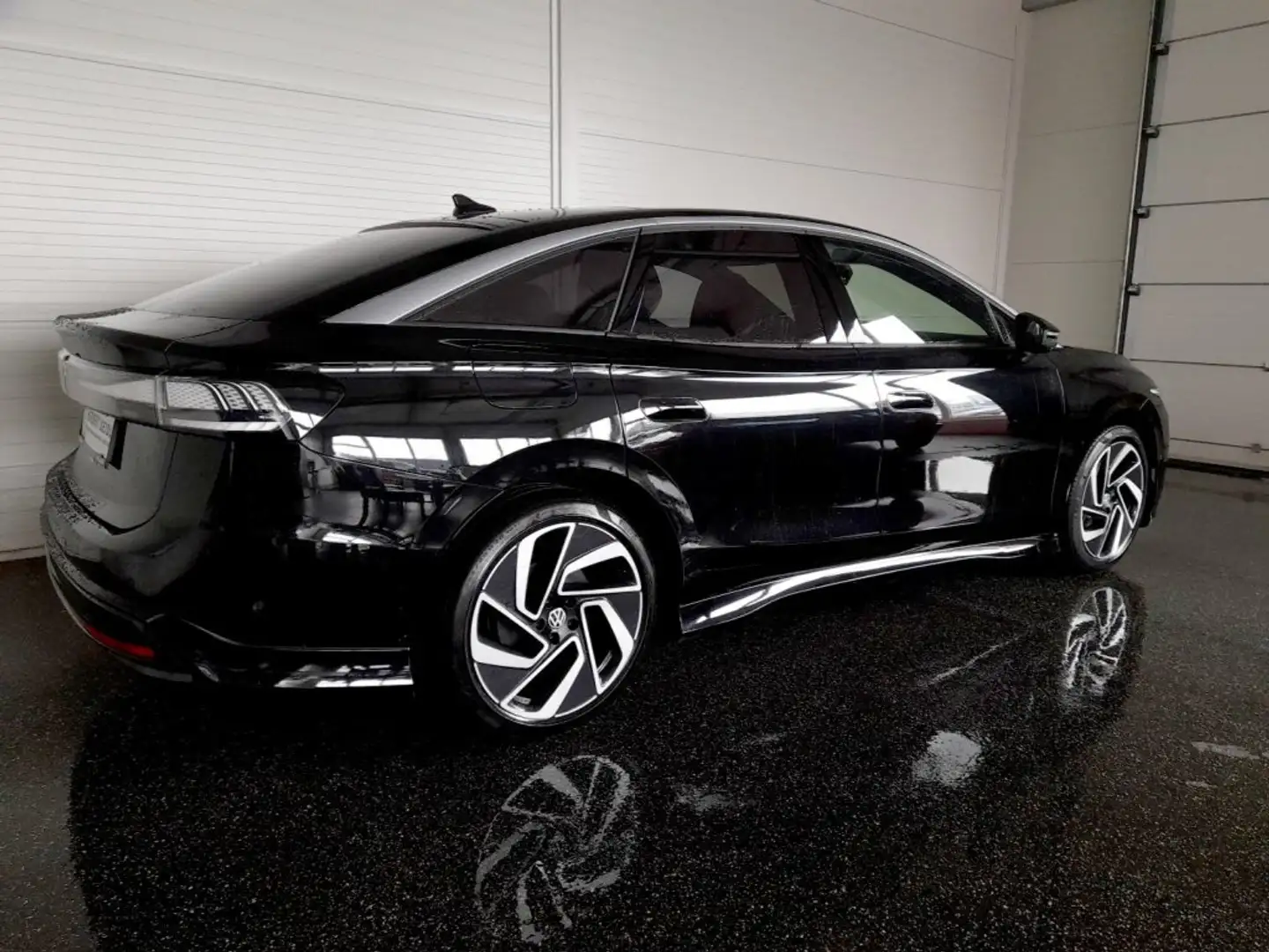 Volkswagen ID.7 7 PRO 77kWh *MATRIX-LED / HEAD-UP / SITZBELÜFTUNG MIT MEMORY / DCC / 360° KAMERA / HARMAN KARDON* Noir - 2
