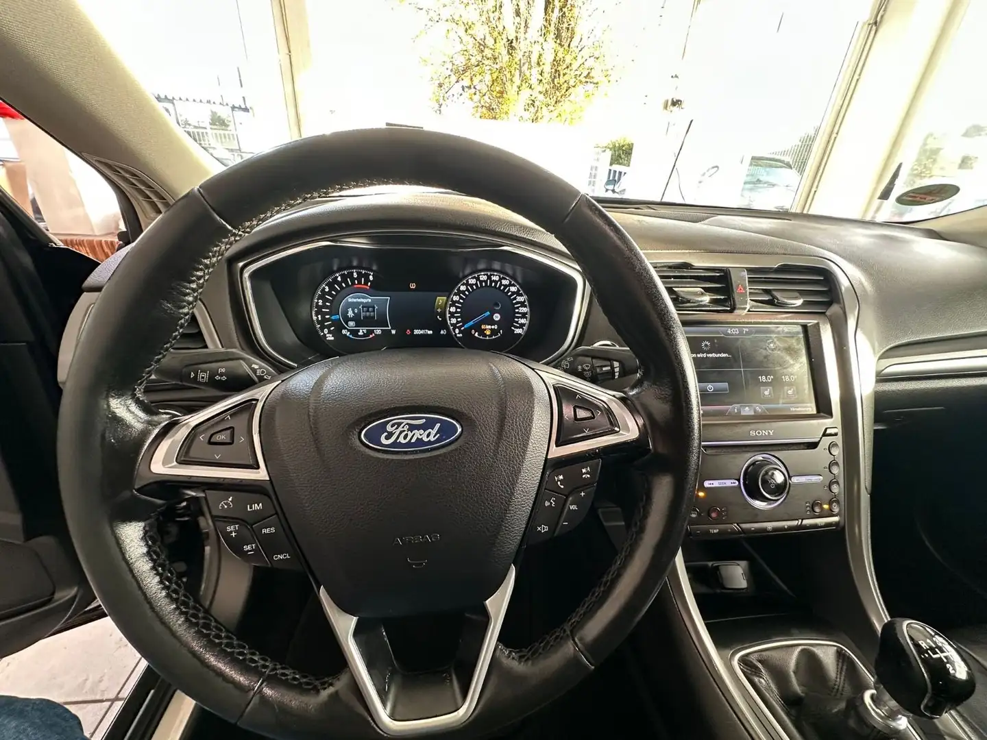 Ford Mondeo 1.5 d Limousine. Titanium Leder Noir - 2