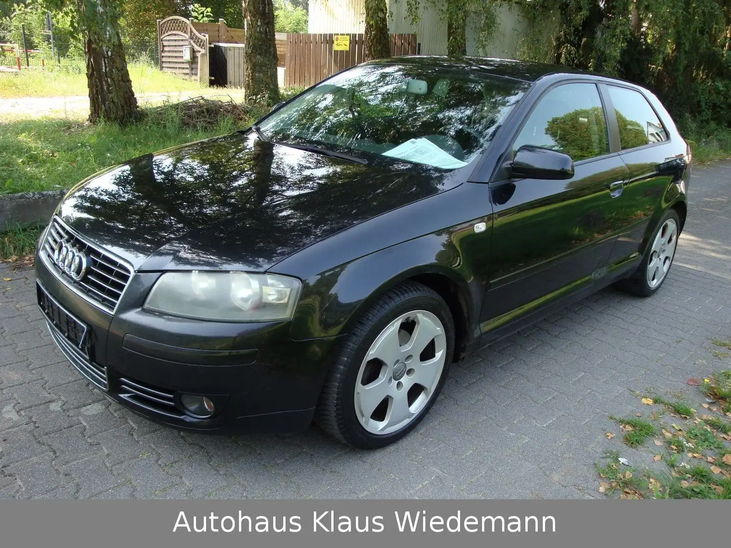 Audi A3 1.6 FSI Attraction - 1.Hd./orig.  358 TKM Schwarz - 1