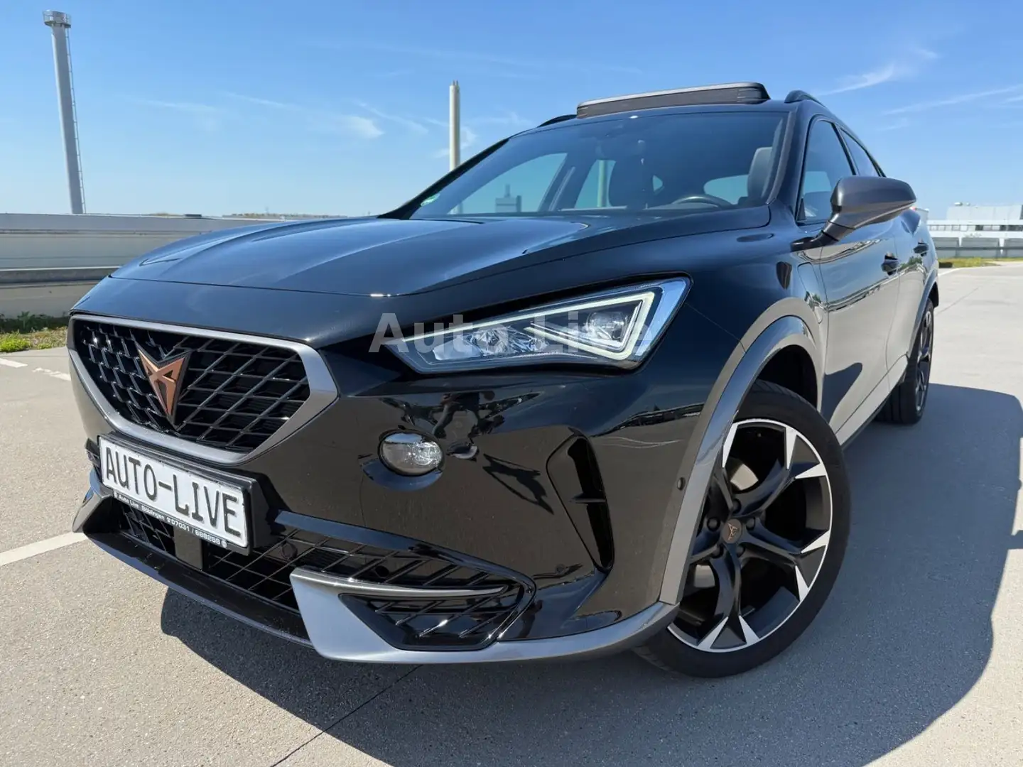 CUPRA Formentor 1.4 e-HYBRID*DSG*VIR*NAV*PAN*LED*KAMER Schwarz - 1