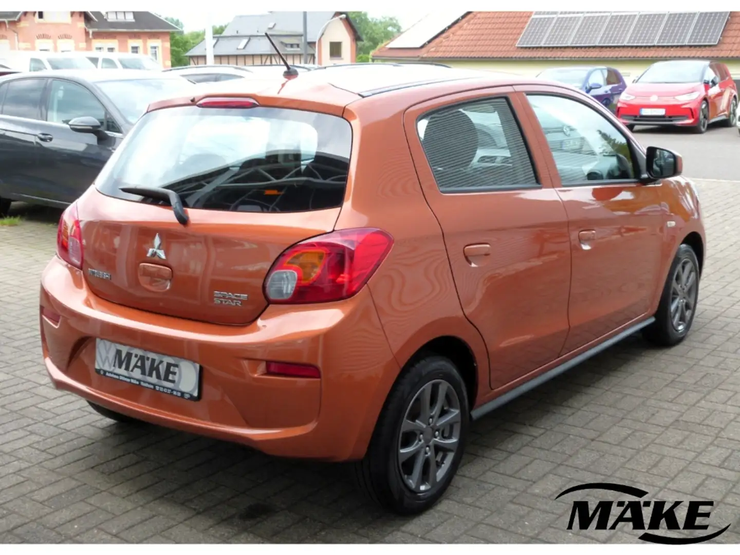 Mitsubishi Space Star 1.0, Diamant Edition, Klimaanlage, Orange - 2