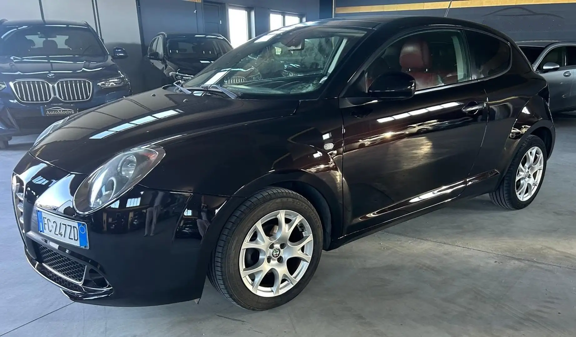 Alfa Romeo MiTo MiTo 1.4 Distinctive 78cv E6  INT PELLE TETTO NAVI Noir - 1