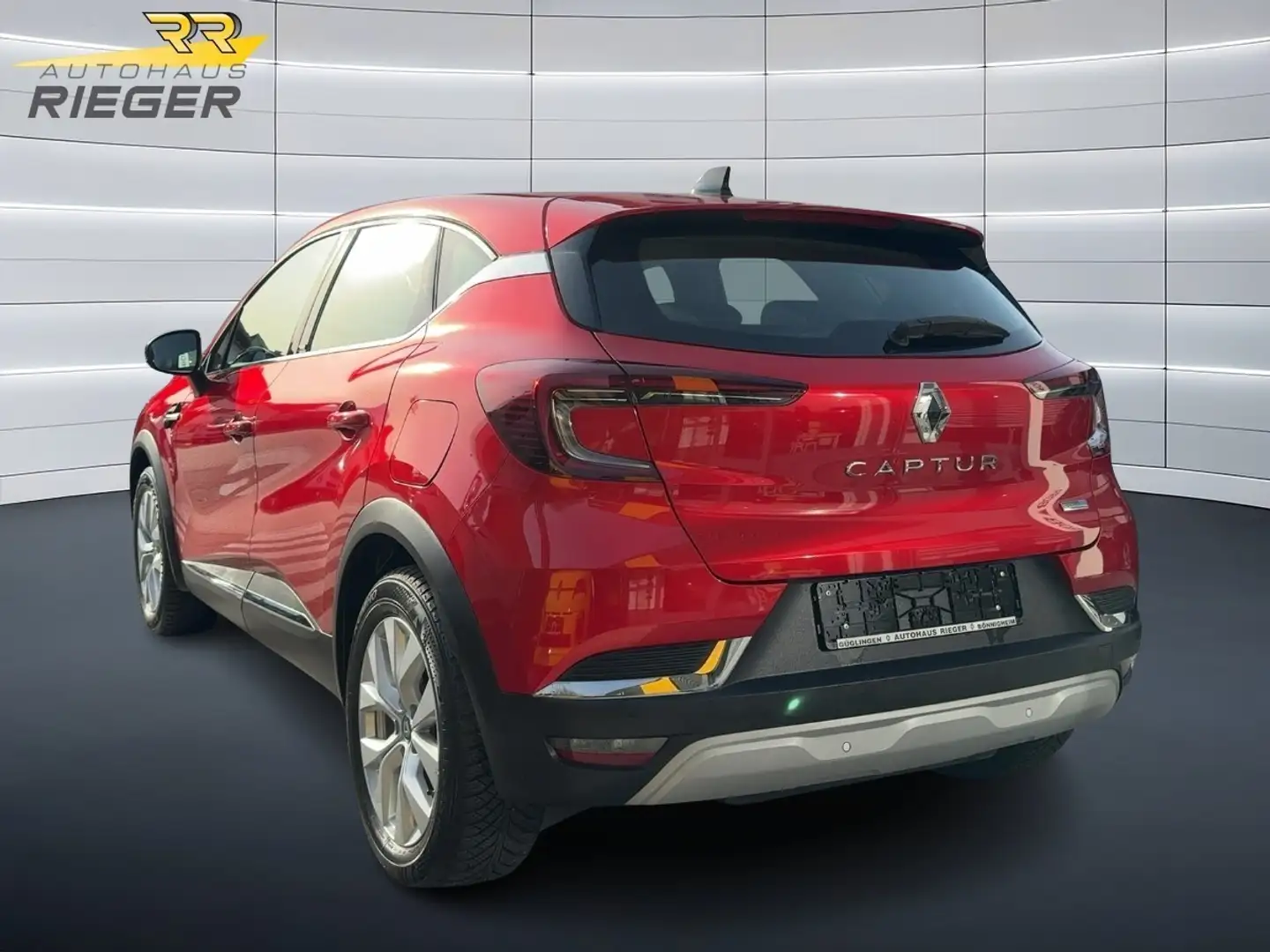 Renault Captur II Intens E-Tech Plug-In Hybrid 160 Rouge - 2