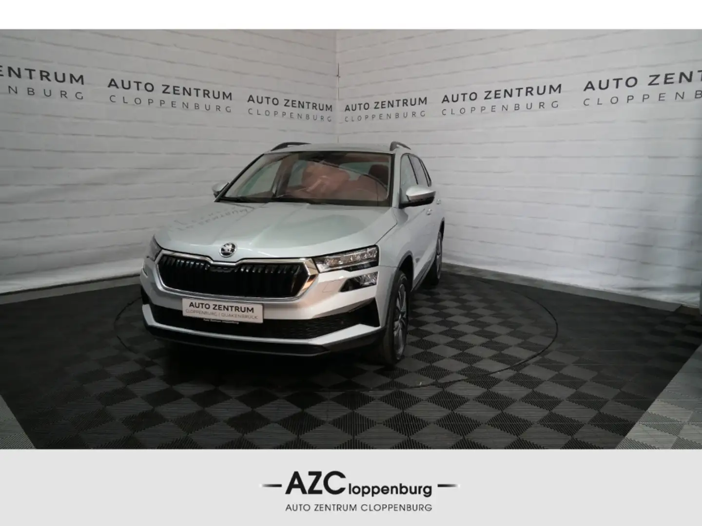 Skoda Karoq Tour 1.5 TSI ACT LED+Navi+Virtual+Cam+ACC Argent - 1