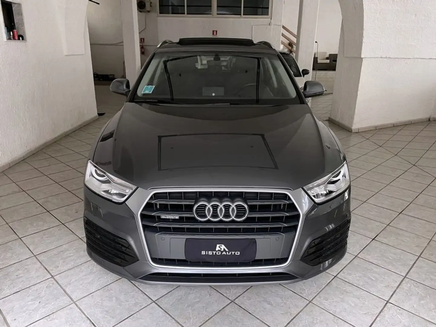 Audi Q3 Q3 I 2015 2.0 tdi Sport quattro 150cv s-tronic Grigio - 2