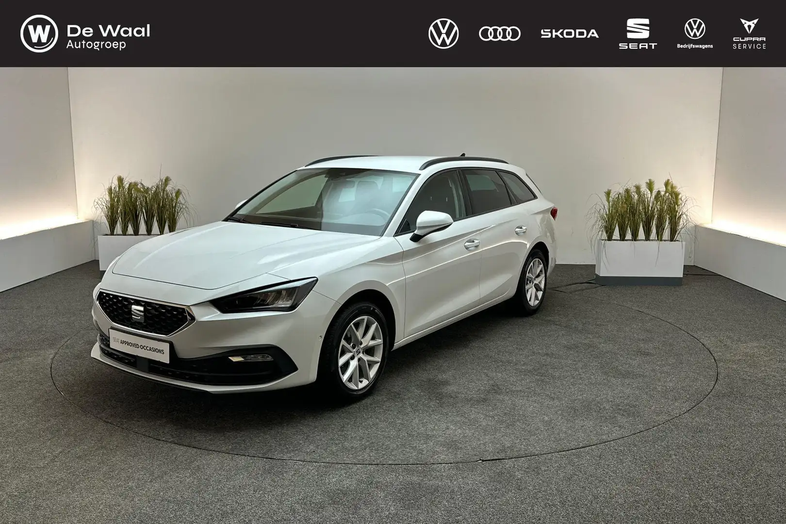 SEAT Leon Sportstourer 1.0 TSI 110pk Style Business Intense Wit - 1