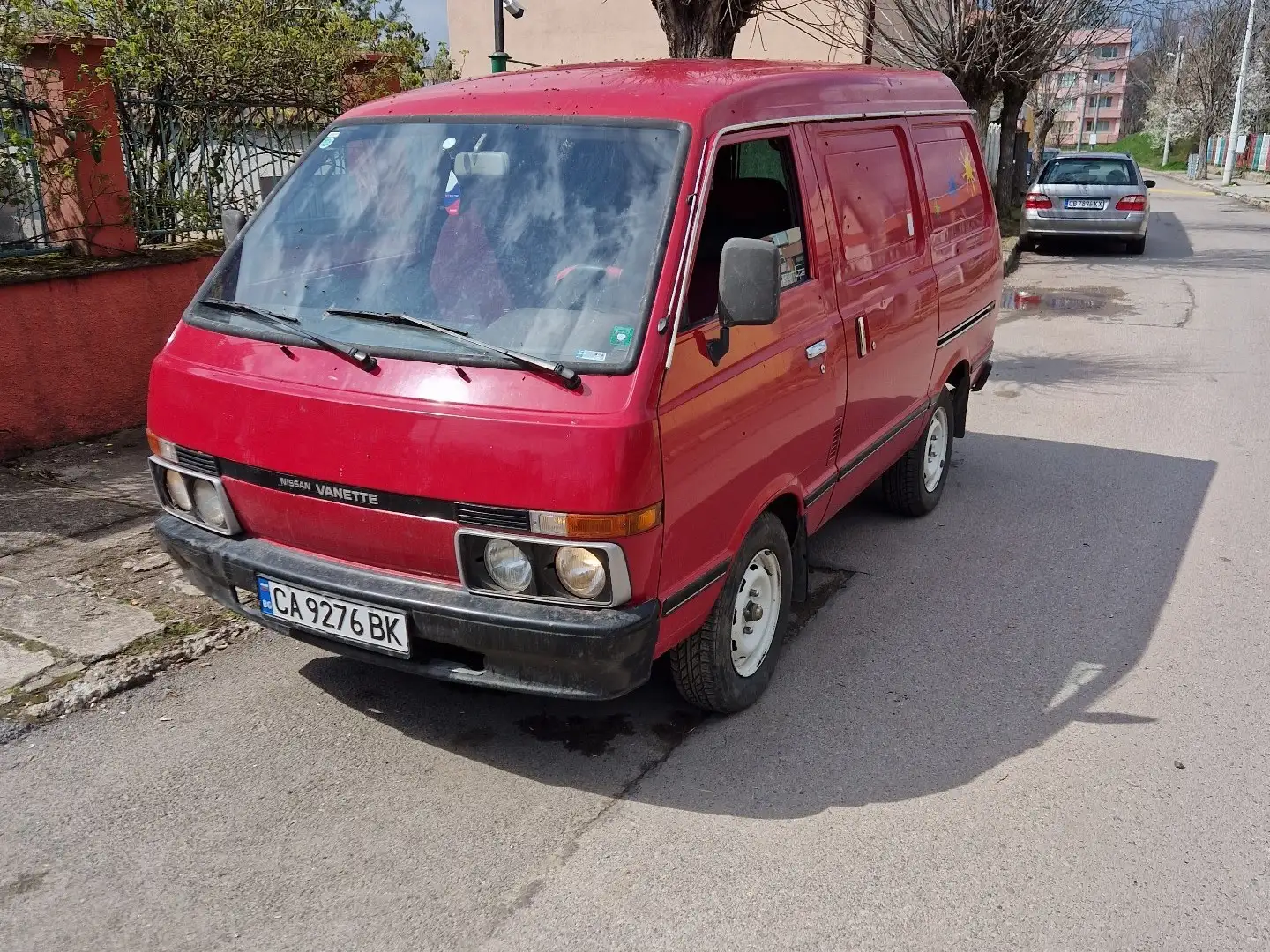 Nissan Vanette Červená - 1