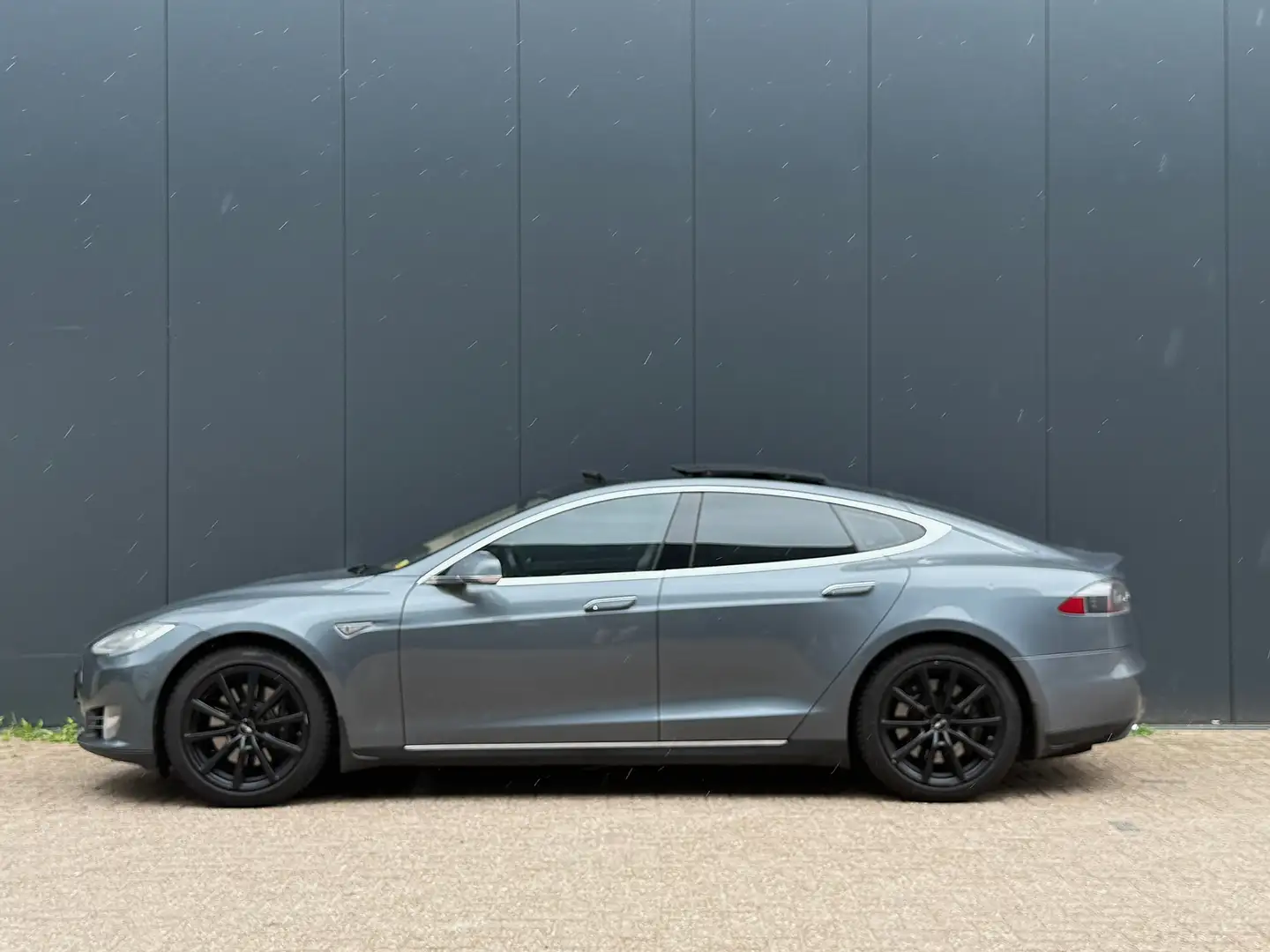 Tesla Model S 85 Base, Panorama, Luchtvering, Nieuwe Drive unit! Gris - 2