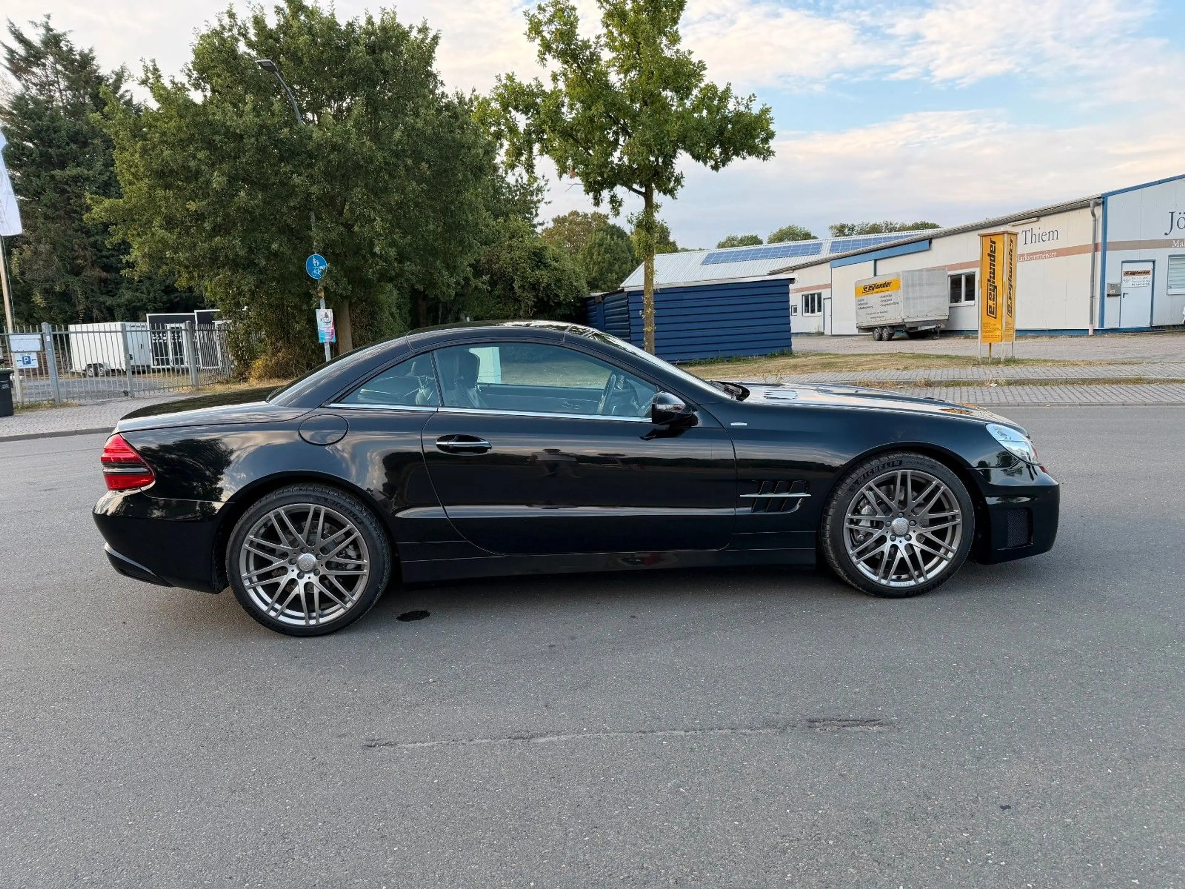 Mercedes-Benz SL 350 SL350 Sportmotor Night Edition mit BRABUS Teilen — photo 8