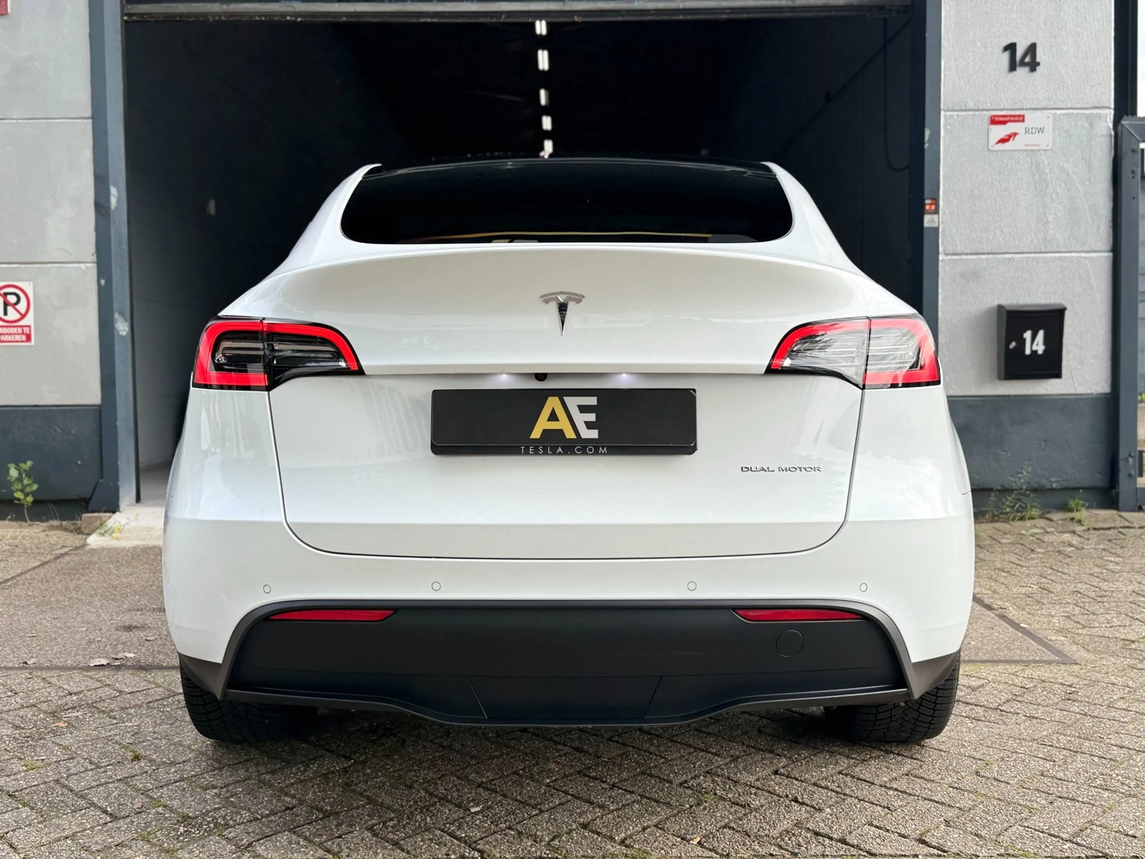 Tesla Model Y Long Range AWD 75 kWh | Elektrisch | 2022 | Panora — photo 5