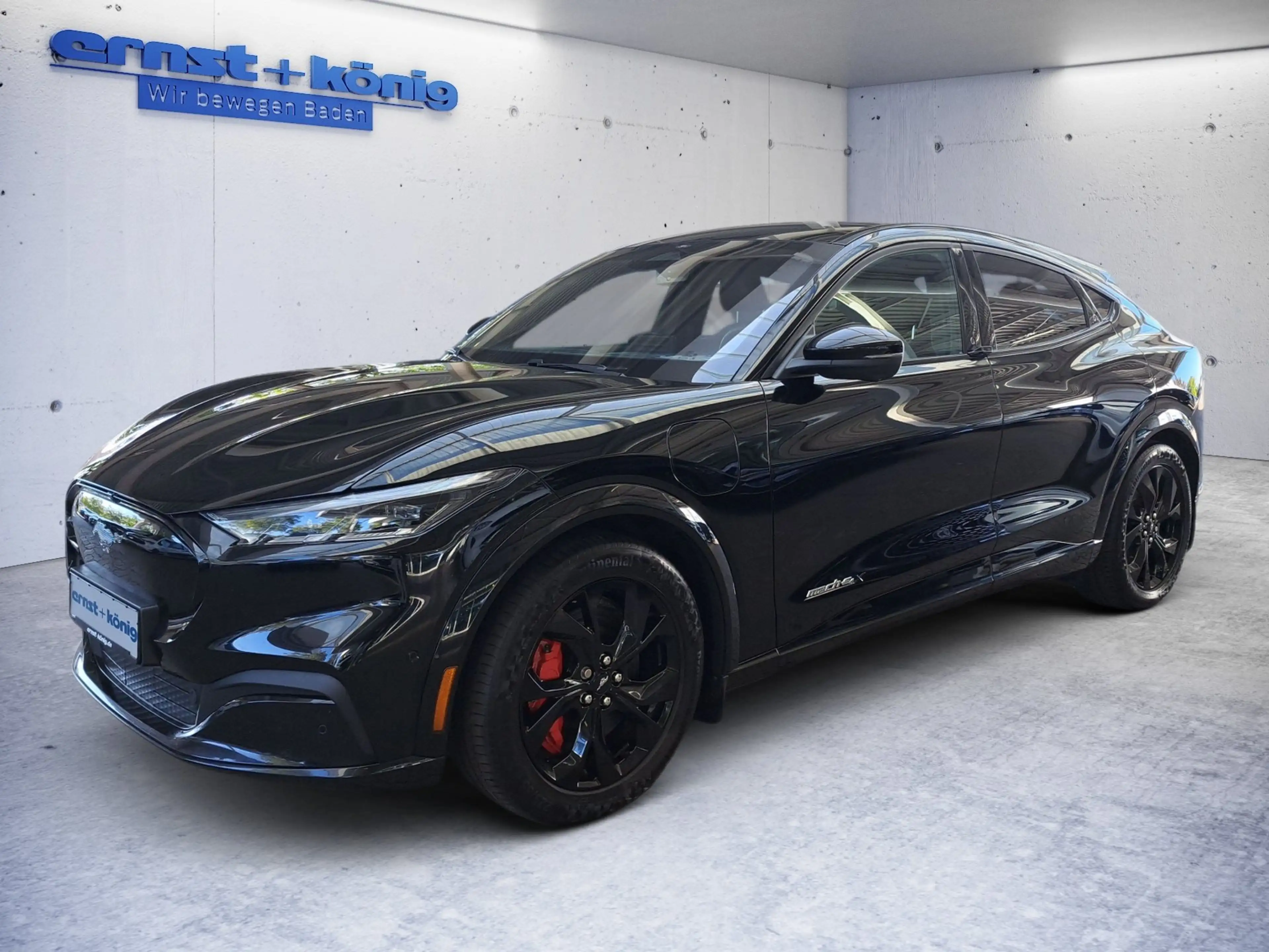 Ford Mustang Mach-E AWD PREMIUM