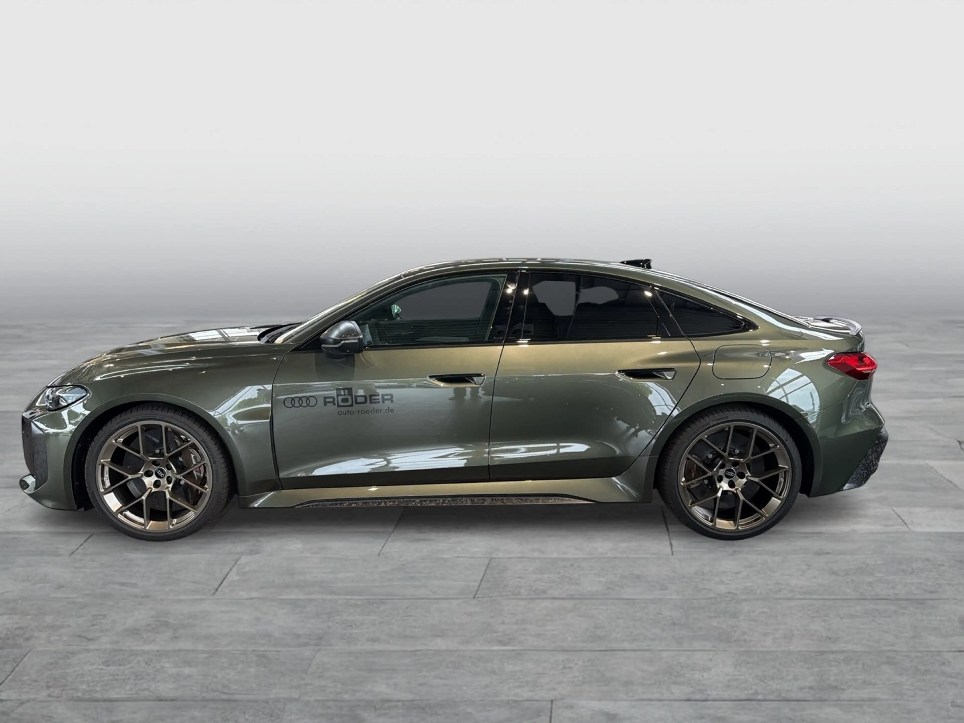 Audi RS5 Audi RS 5 Limousine 470 kW tiptronic — photo 3