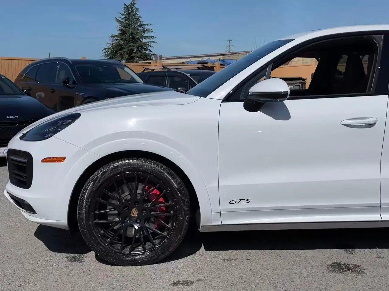 Porsche Cayenne снимка Porsche Cayenne