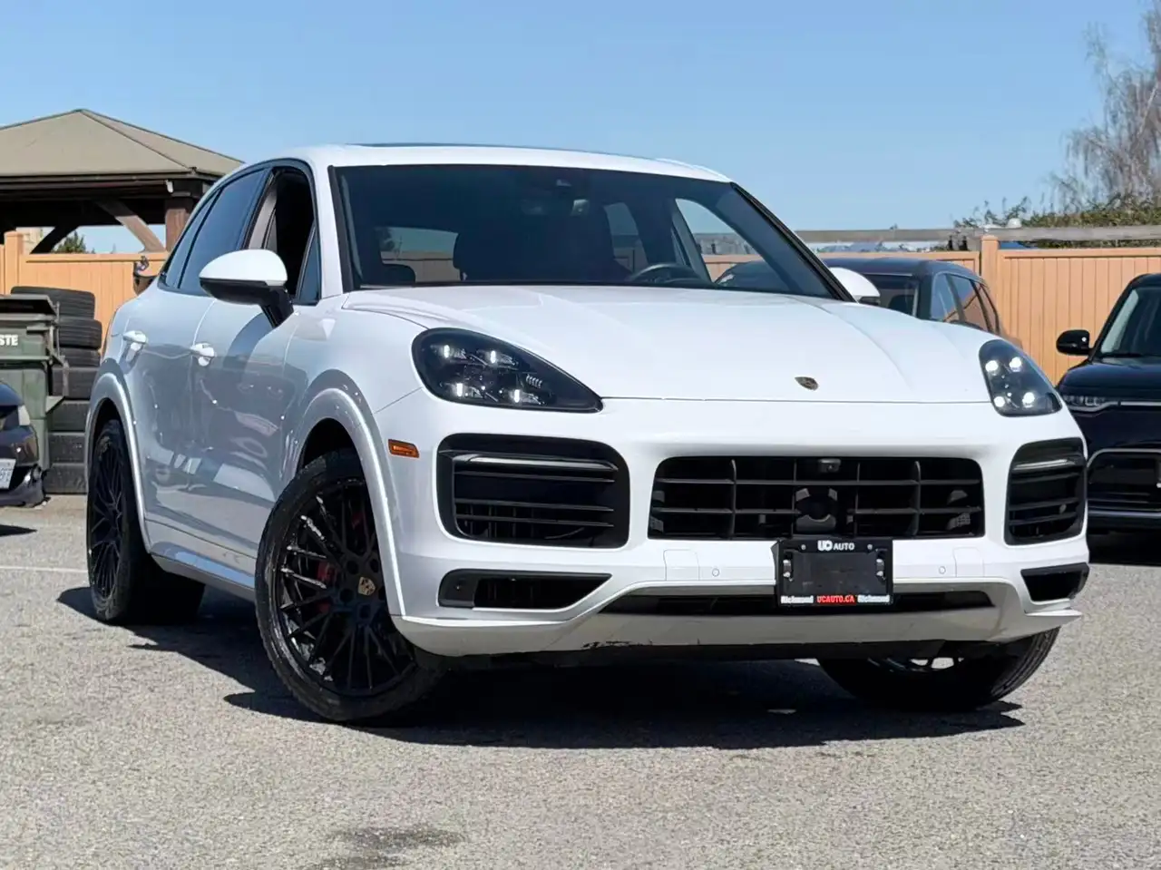 Porsche Cayenne снимка Porsche Cayenne