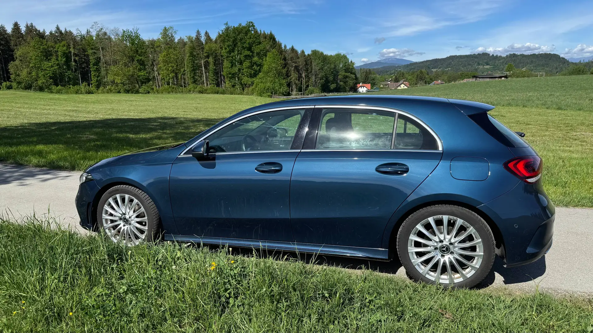 Mercedes-Benz A 200 A 200 AMG Sportpaket Blau - 2