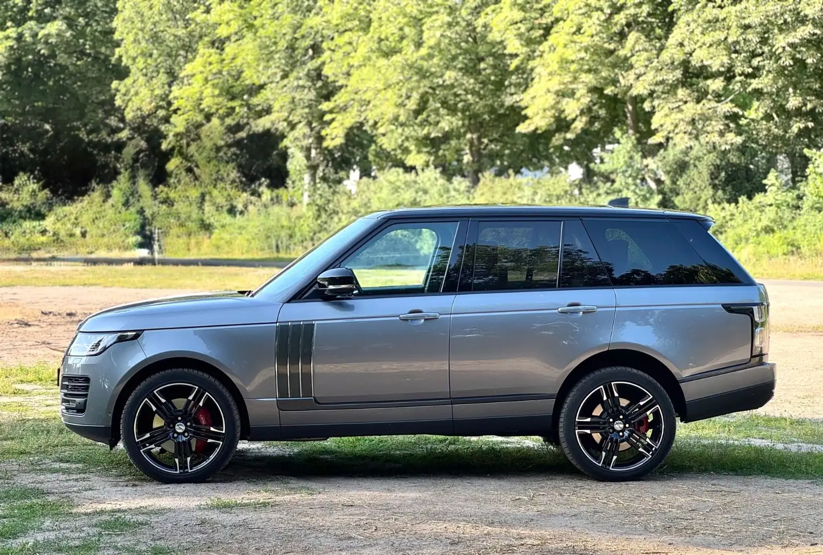 Land Rover Range Rover SV Autobiography Dynamic Grau - 2