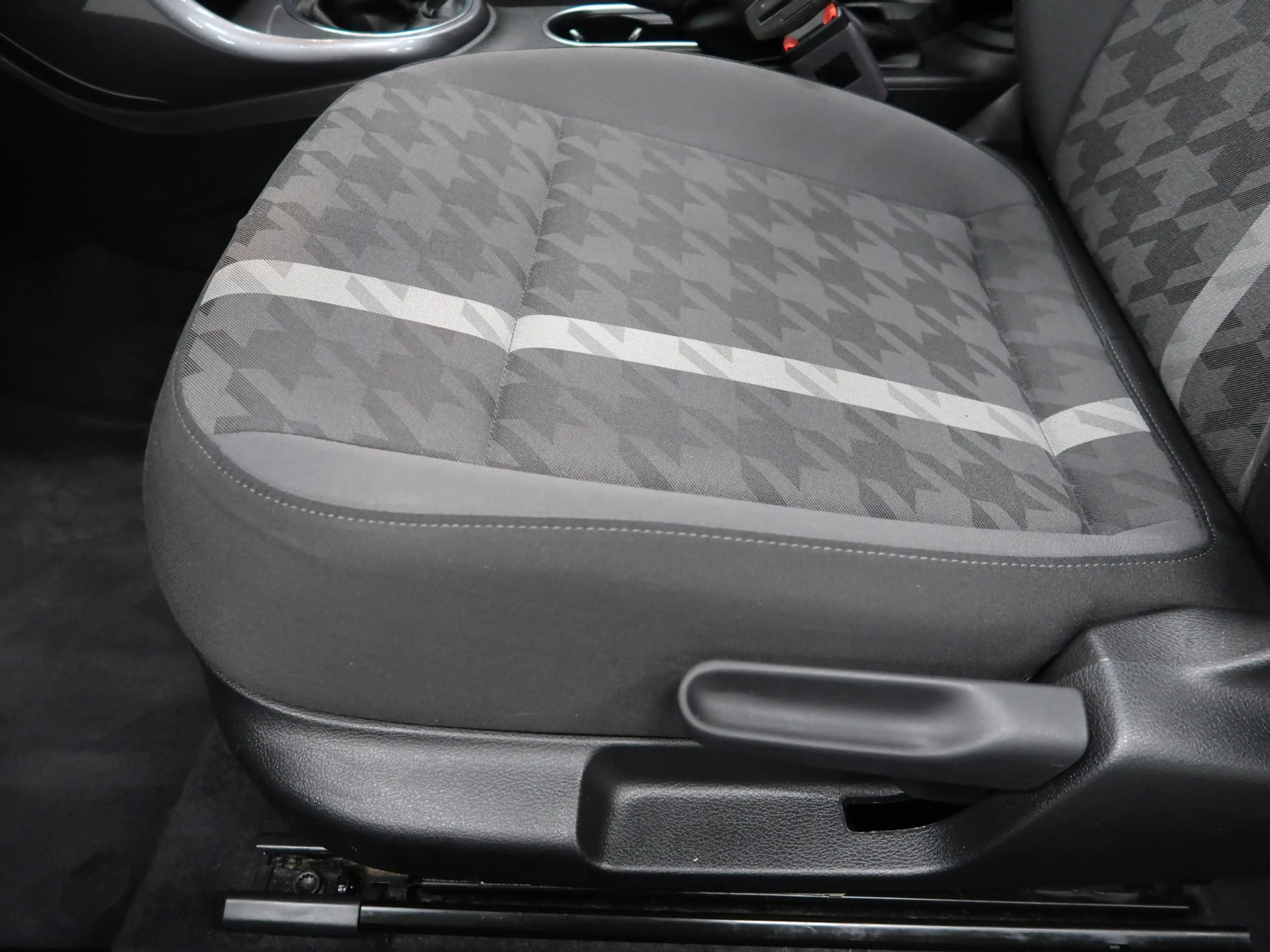 Volkswagen Beetle 1.2 TSI Design 2018 Airco-ecc Navigatie App connec — photo 11