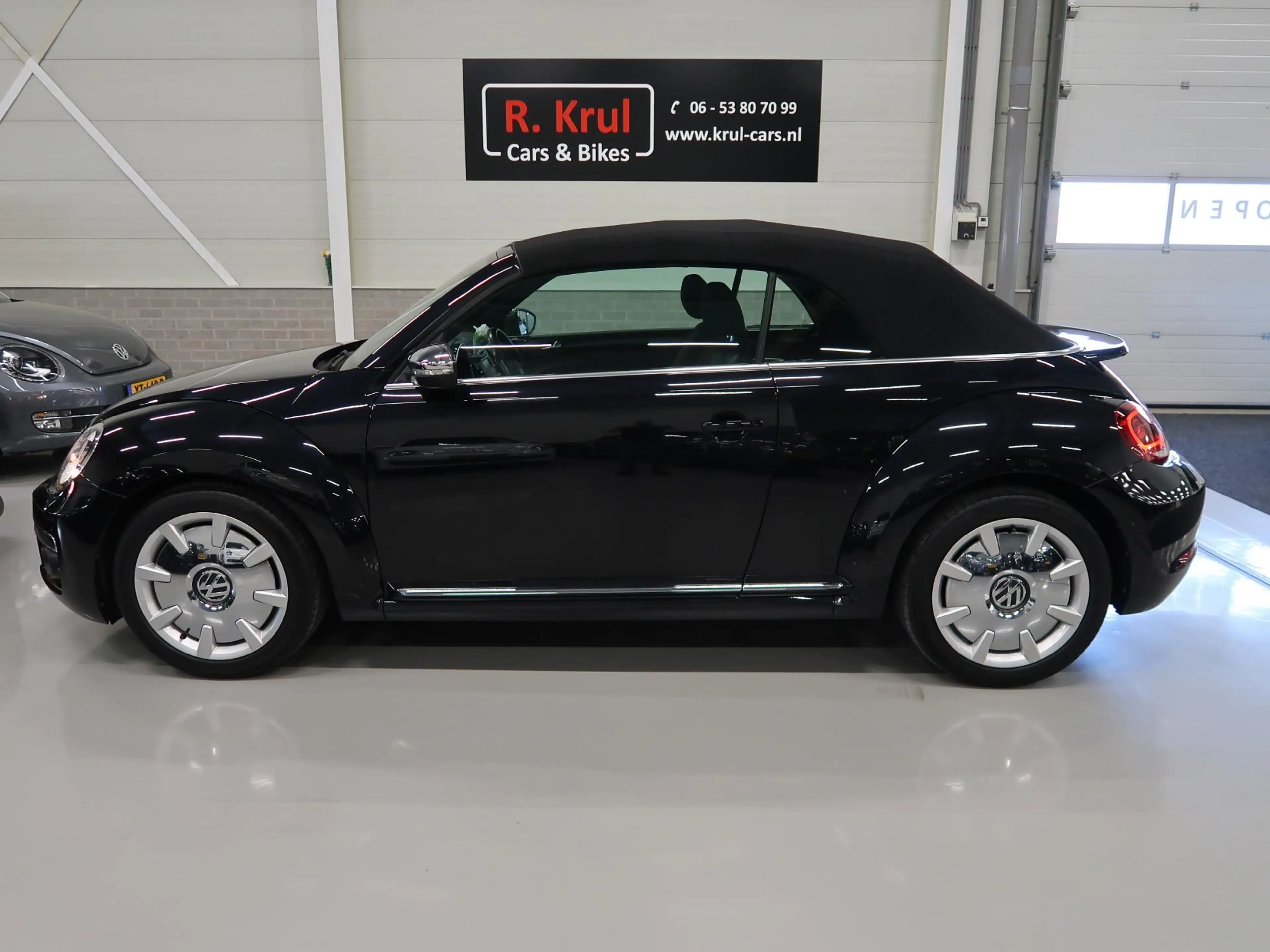 Volkswagen Beetle 1.2 TSI Design 2018 Airco-ecc Navigatie App connec — photo 4