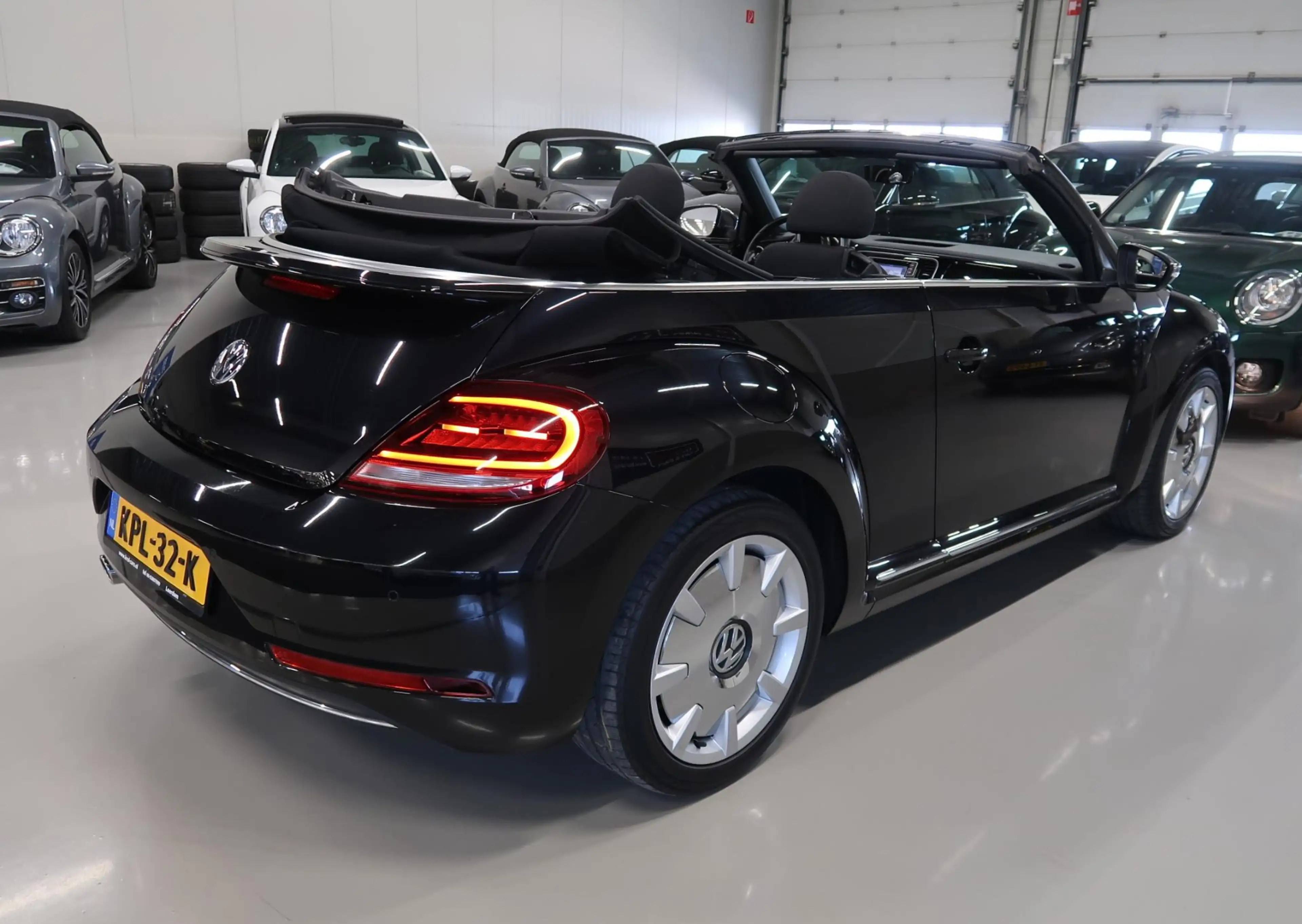 Volkswagen Beetle 1.2 TSI Design 2018 Airco-ecc Navigatie App connec — photo 42
