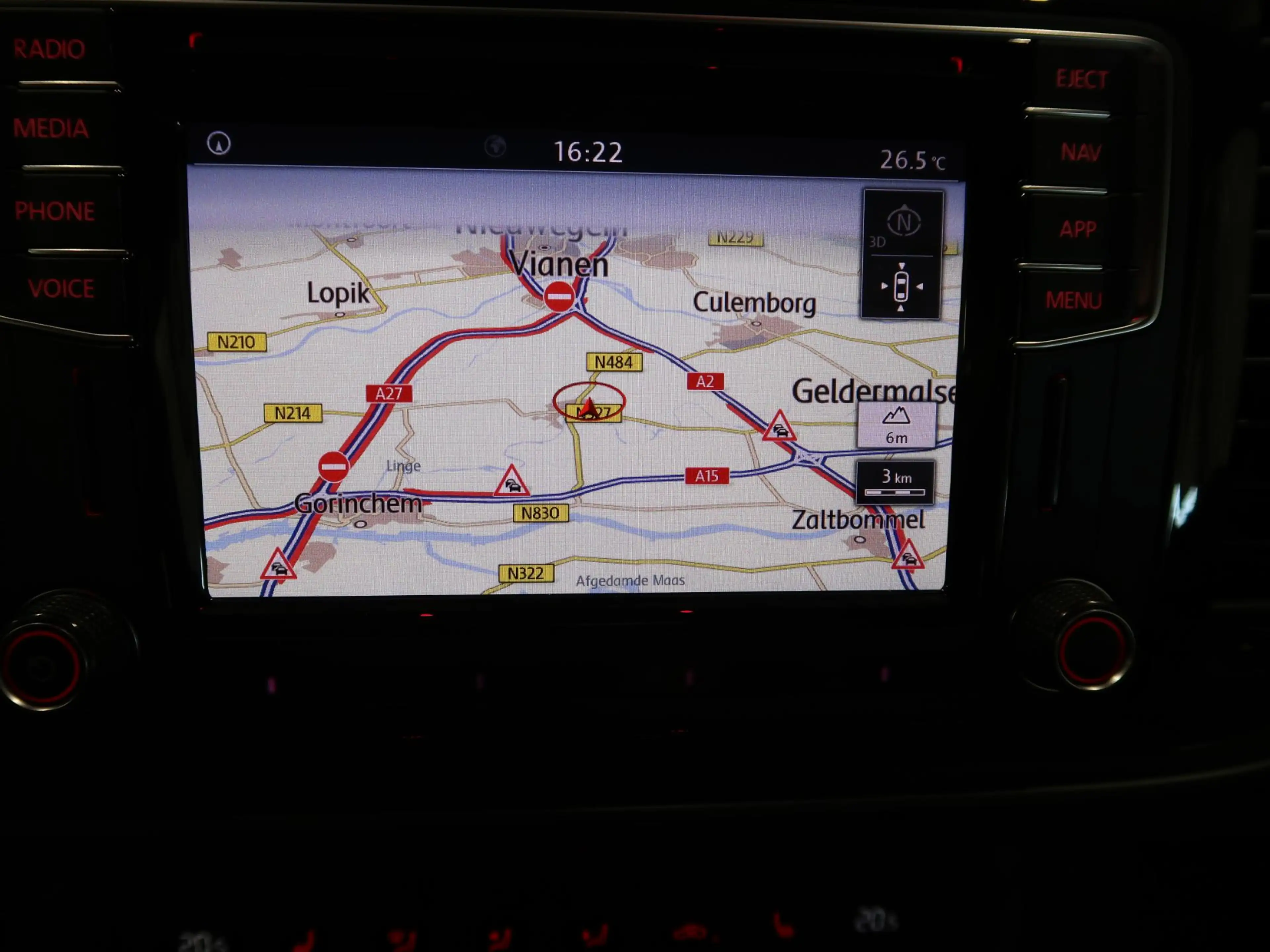 Volkswagen Beetle 1.2 TSI Design 2018 Airco-ecc Navigatie App connec — photo 49
