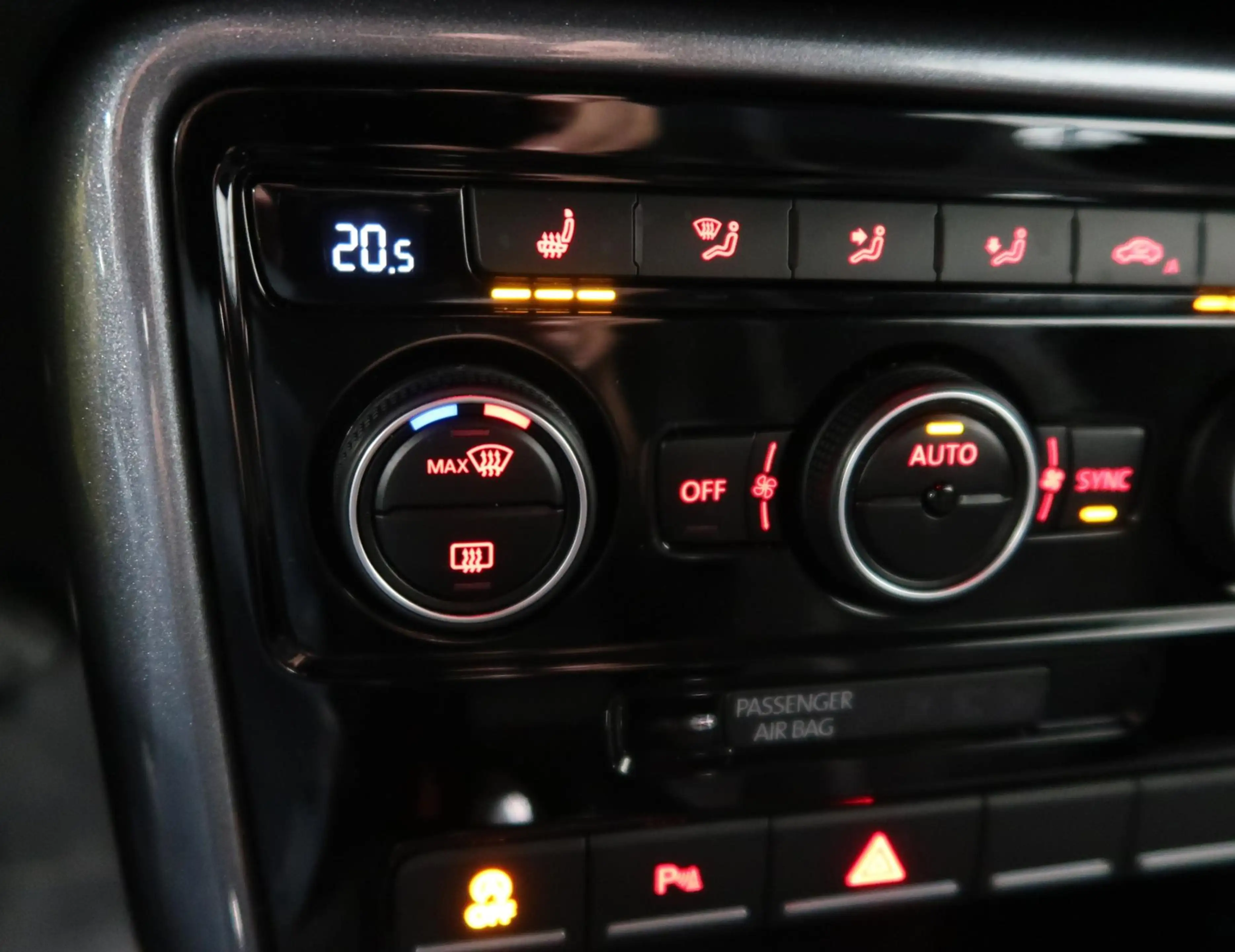 Volkswagen Beetle 1.2 TSI Design 2018 Airco-ecc Navigatie App connec — photo 20