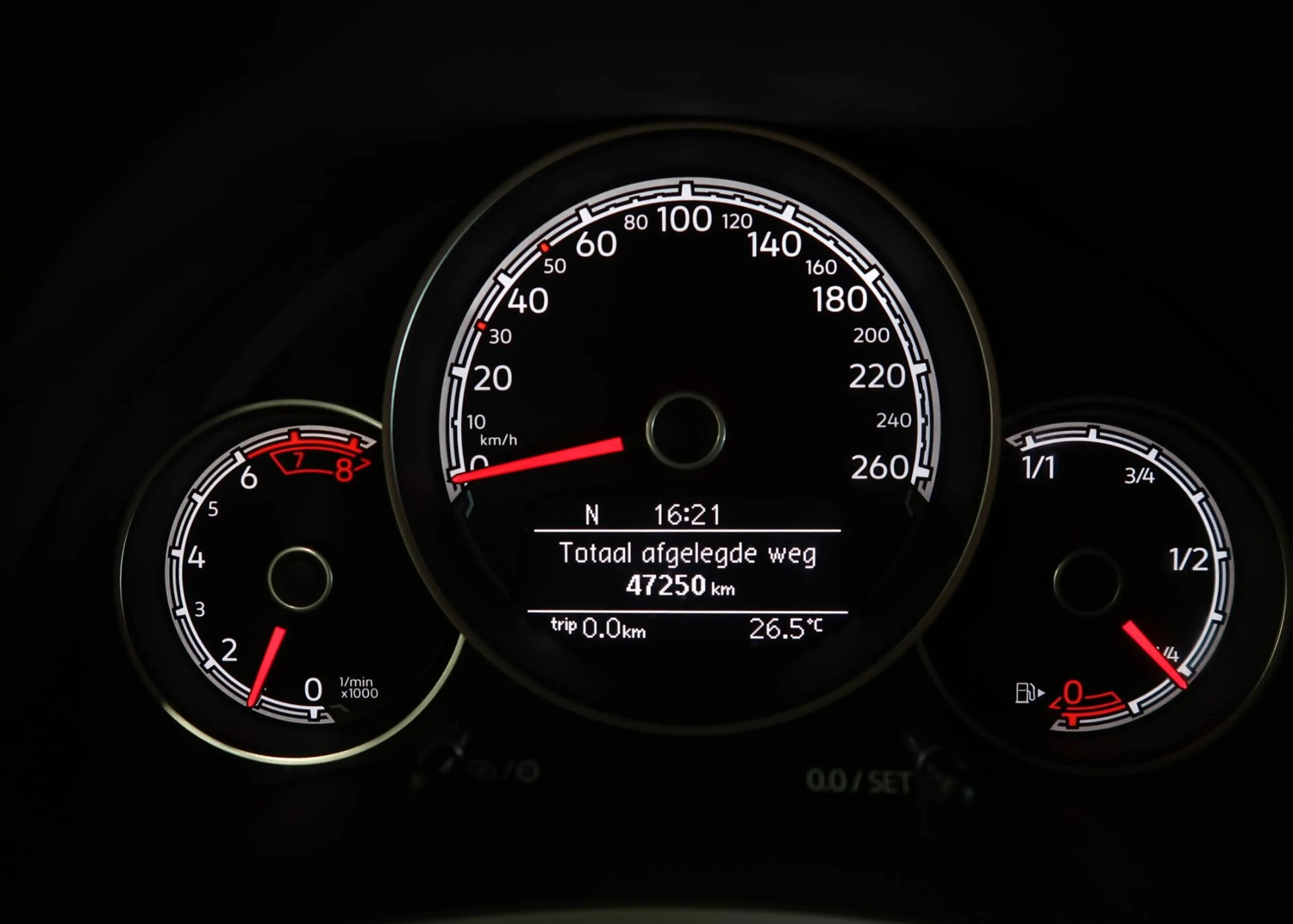 Volkswagen Beetle 1.2 TSI Design 2018 Airco-ecc Navigatie App connec — photo 7