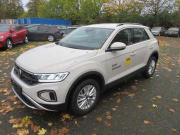 Life 1.5 TSI DSG Türschaden NAVI AHK LED ALU GJR APS SITZHEIZUNG CLIMATRONIC