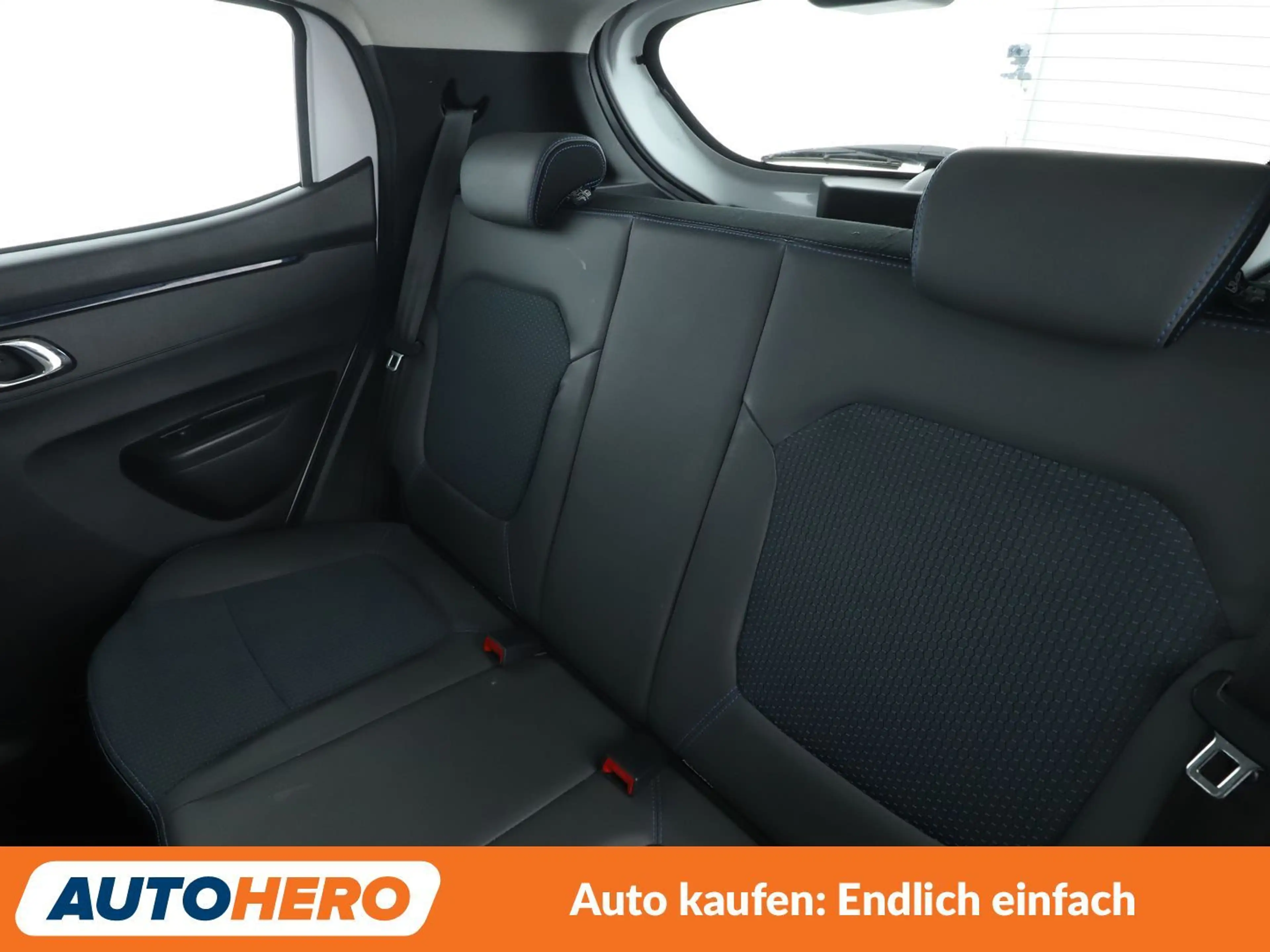 Dacia Spring electric drive 33 kW Comfort Plus Aut.*NAVI* — photo 14
