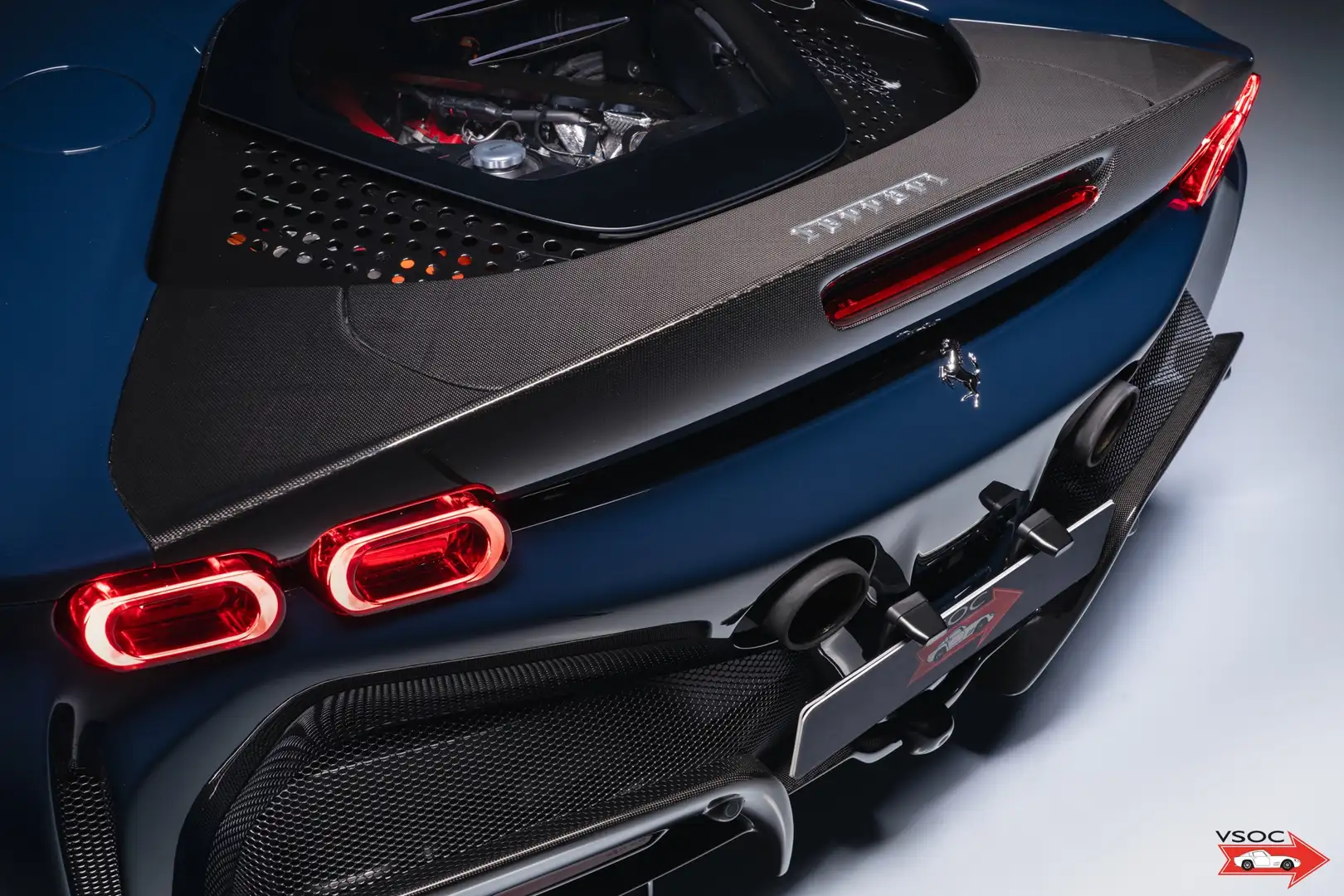Ferrari SF90 Stradale 'Assetto Fiorano' with just 1.500 km. Full carbon! Blauw - 2