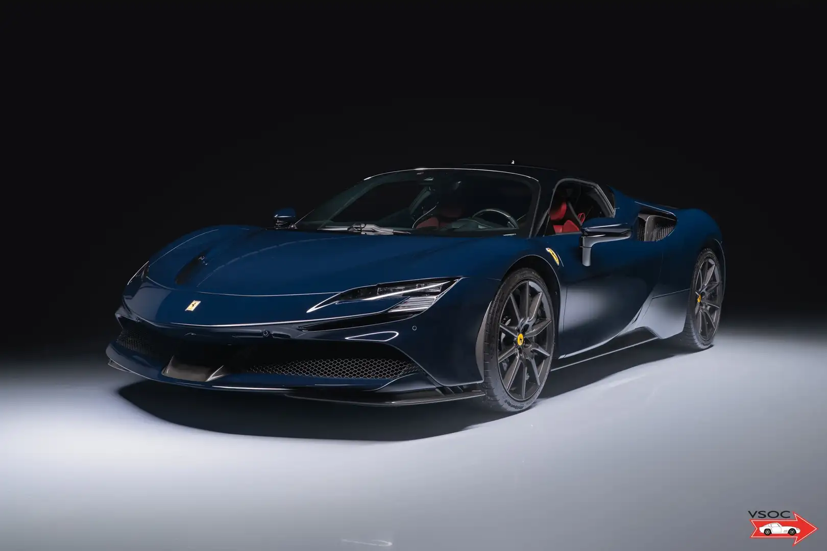 Ferrari SF90 Stradale 'Assetto Fiorano' with just 1.500 km. Full carbon! Blauw - 1