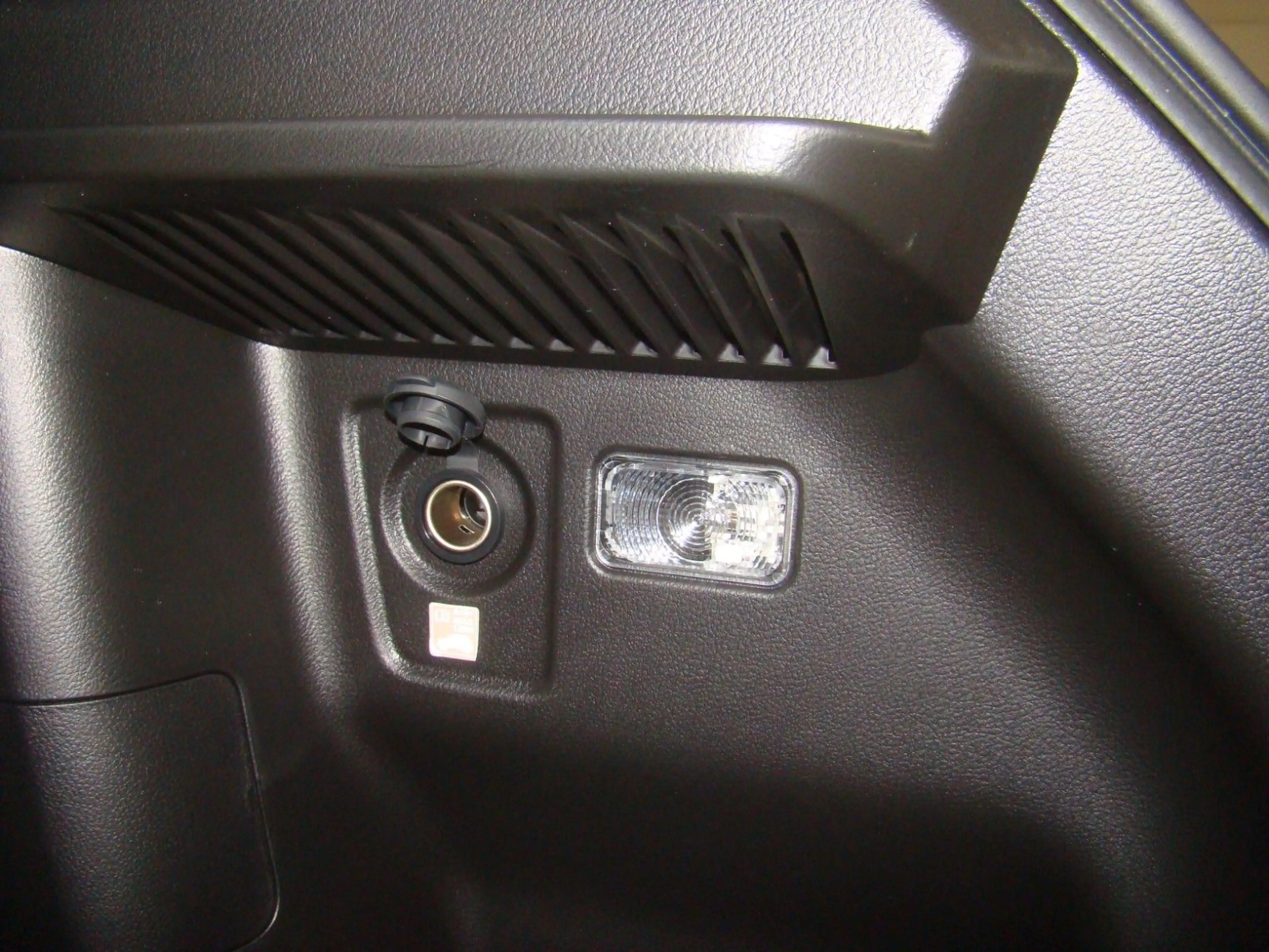 Suzuki SX4 S-Cross S-Cross 1.4 BOOSTERJET Hybrid Comfort Allgrip — photo 31