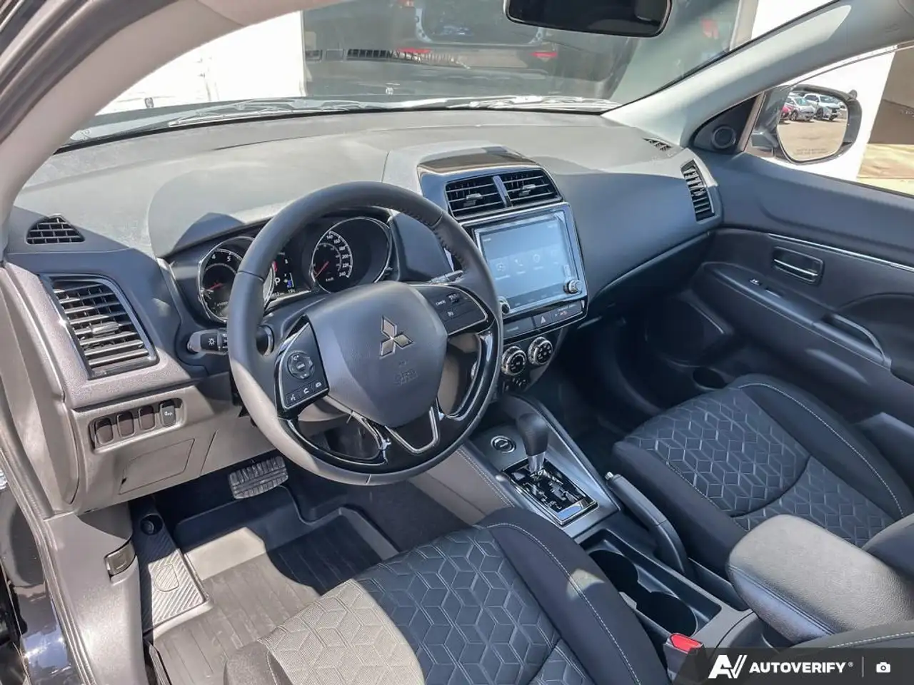 Mitsubishi RVR снимка Mitsubishi RVR