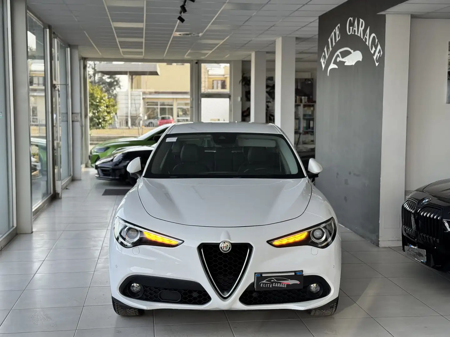 Alfa Romeo Stelvio 2.2 td Executive rwd 180cv auto Blanc - 2