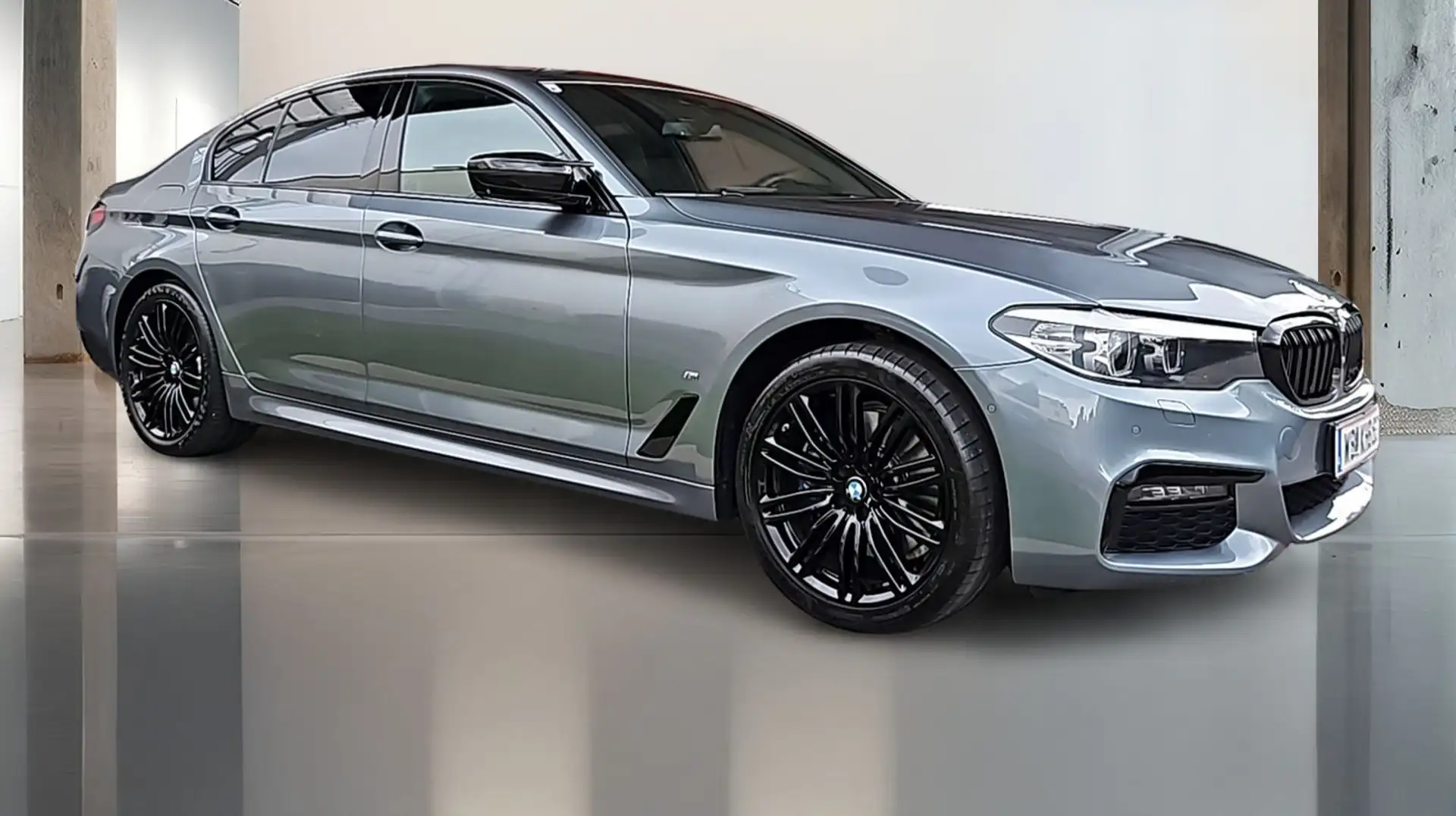 BMW 530 530e PHEV iPerformance Grau - 1