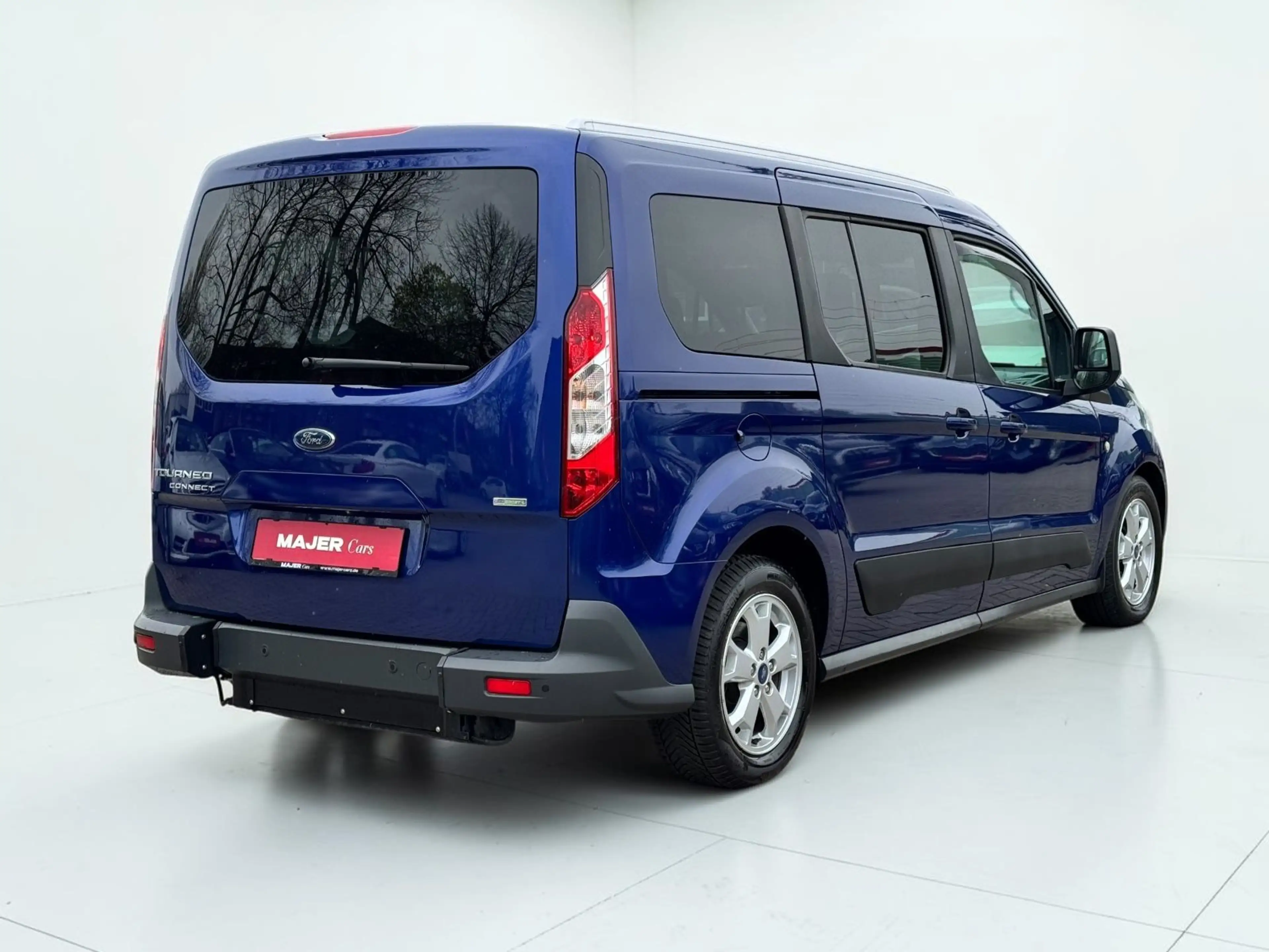 Ford Grand Tourneo Connect Behindertgerecht Rampe — photo 7
