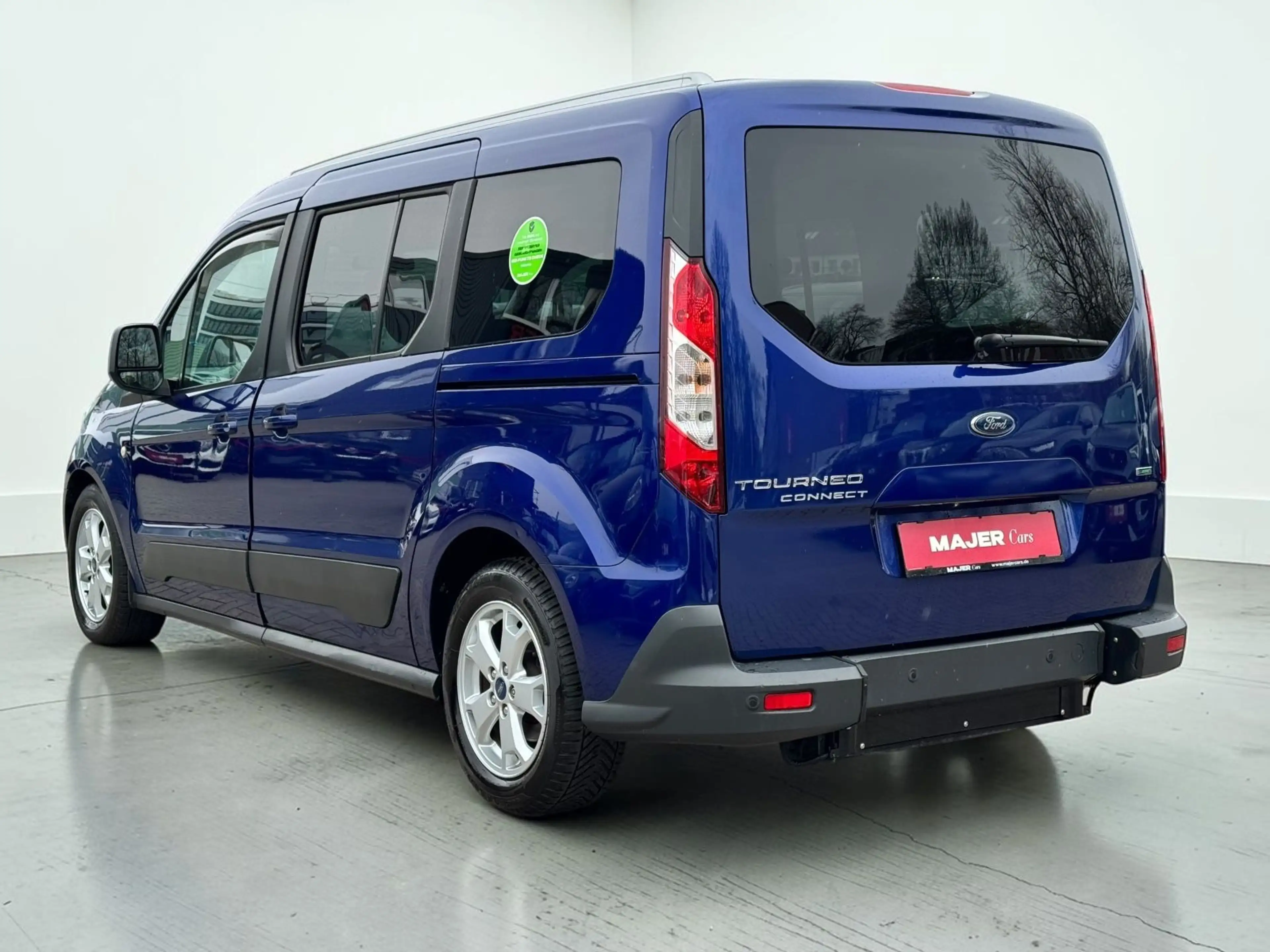 Ford Grand Tourneo Connect Behindertgerecht Rampe — photo 9