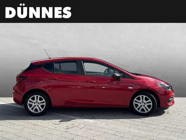 Opel Astra view 6