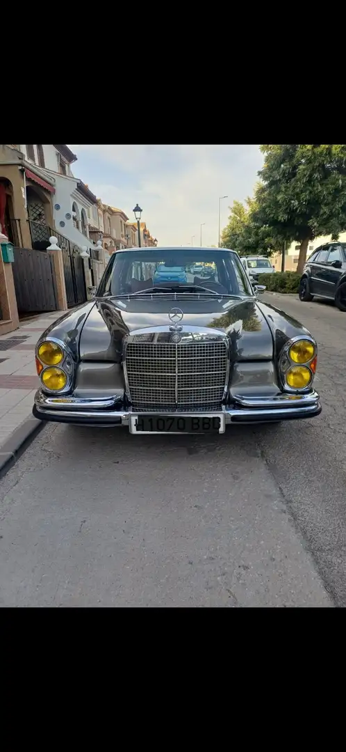 Mercedes-Benz S 280 cambio automático abajo, es del 1970 matricula his - 1