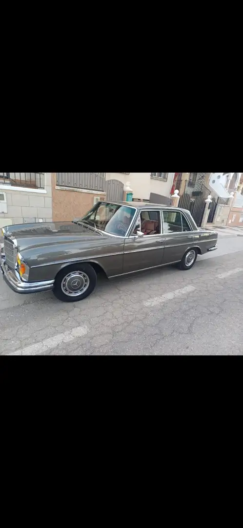 Mercedes-Benz S 280 cambio automático abajo, es del 1970 matricula his - 2