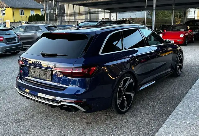 Audi RS4 2.9 TFSI Quattro Ansicht 13