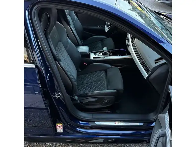 Audi RS4 2.9 TFSI Quattro Ansicht 23