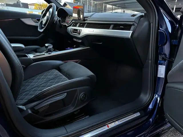 Audi RS4 2.9 TFSI Quattro Ansicht 25